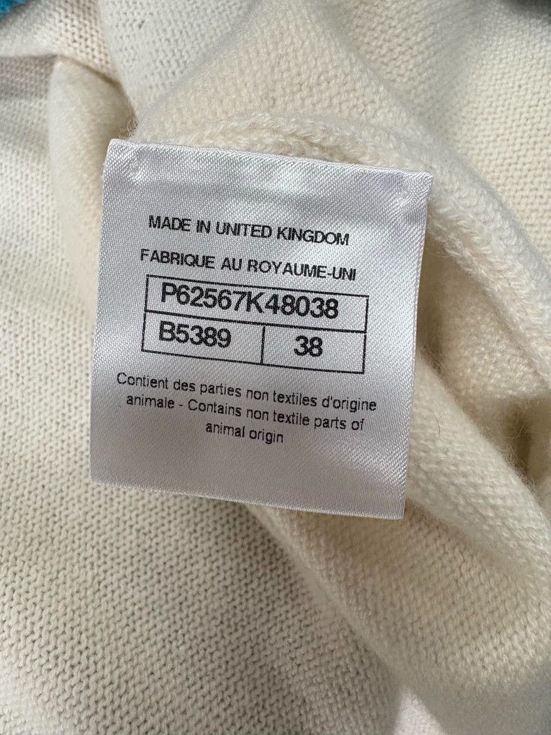 Chanel Chanel Cashmere lion head button classic cardigan coat Size XS / US 0-2 / IT 36-38 - 7 Thumbnail