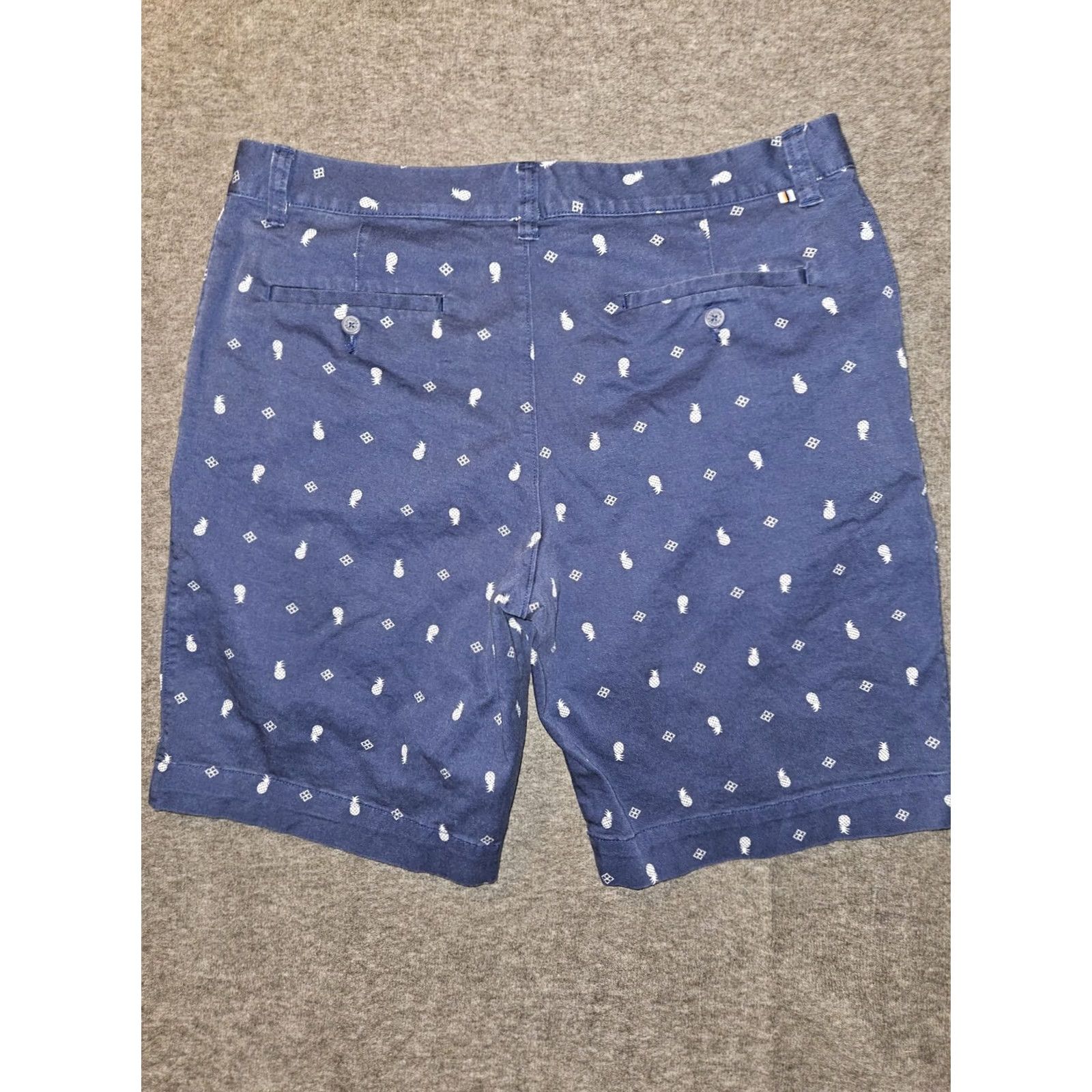 Vintage Le Tigre Chino Shorts Men's 36 Blue AOP Mid Rise Casual Workwear Preppy 10in Inseam Stretch Pockets SL Size US 36 / EU 52 - 7 Thumbnail