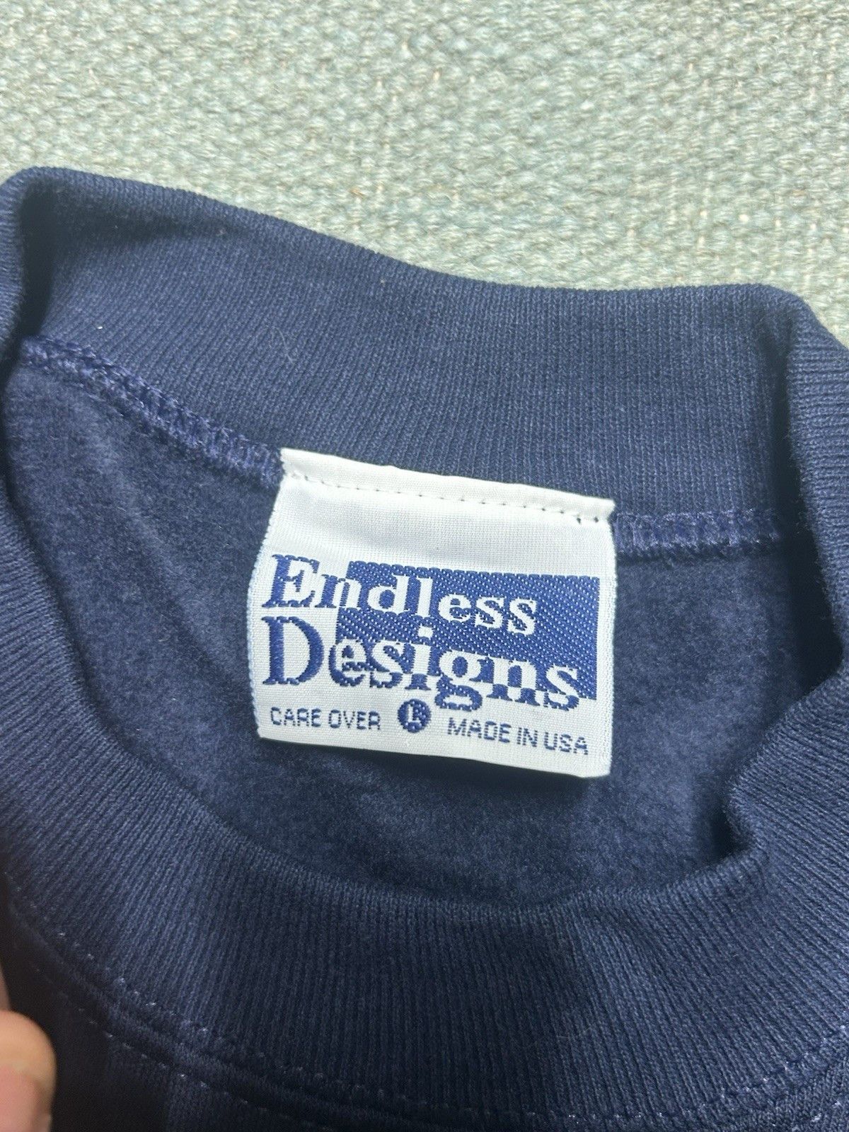 Vintage Vintage sweatshirt endless designs dog puppy cute animal L Size US L / EU 52-54 / 3 - 3 Thumbnail