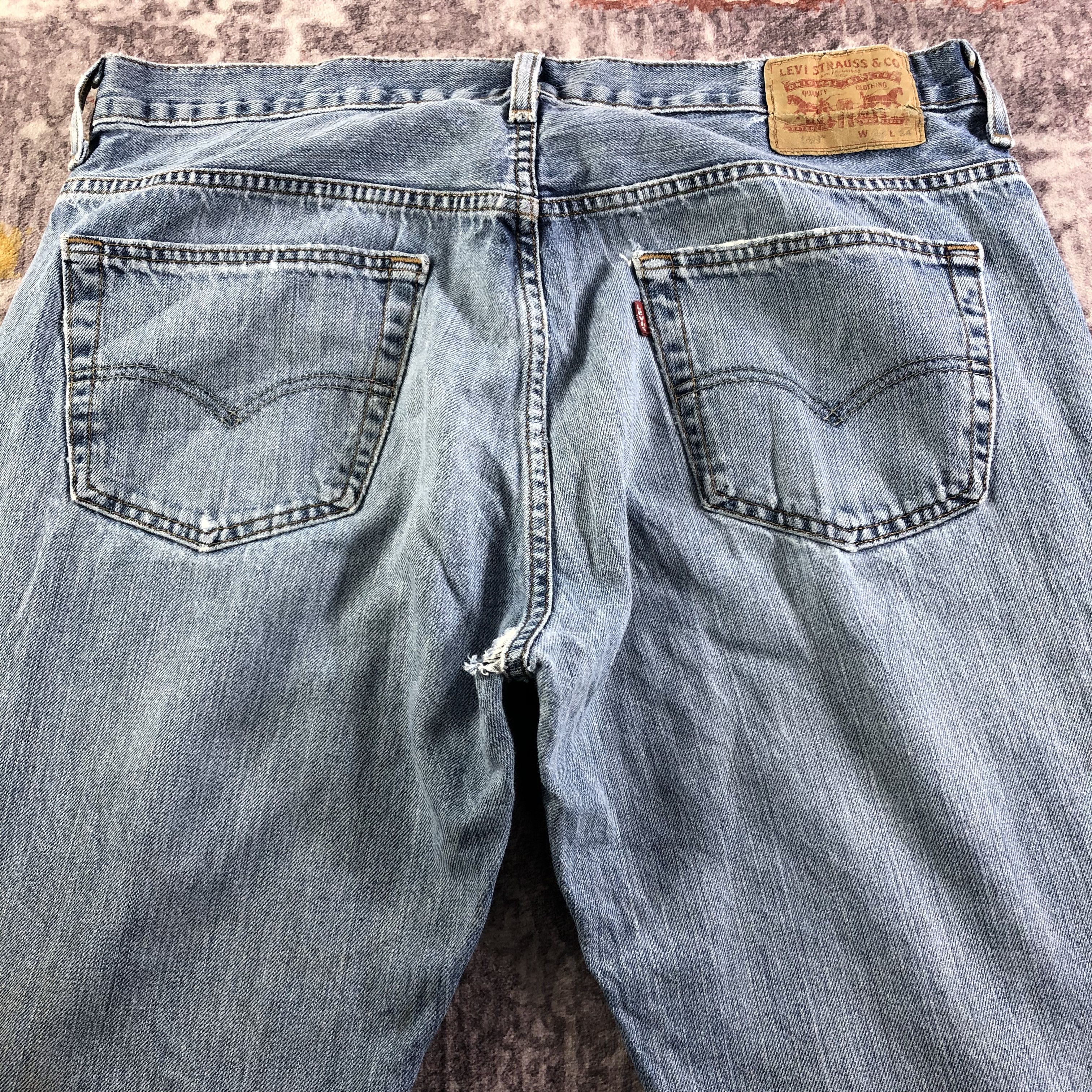 Levi's × Vintage Vintage Blue Wash Levis 569 Jeans-JM3456 Size US 37 - 4 Thumbnail