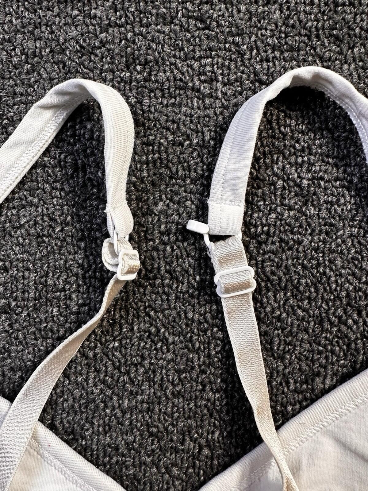Lululemon Lululemon White Ebb to Street Bra C/D (no pads) Sz 10 Size ONE SIZE - 5 Thumbnail