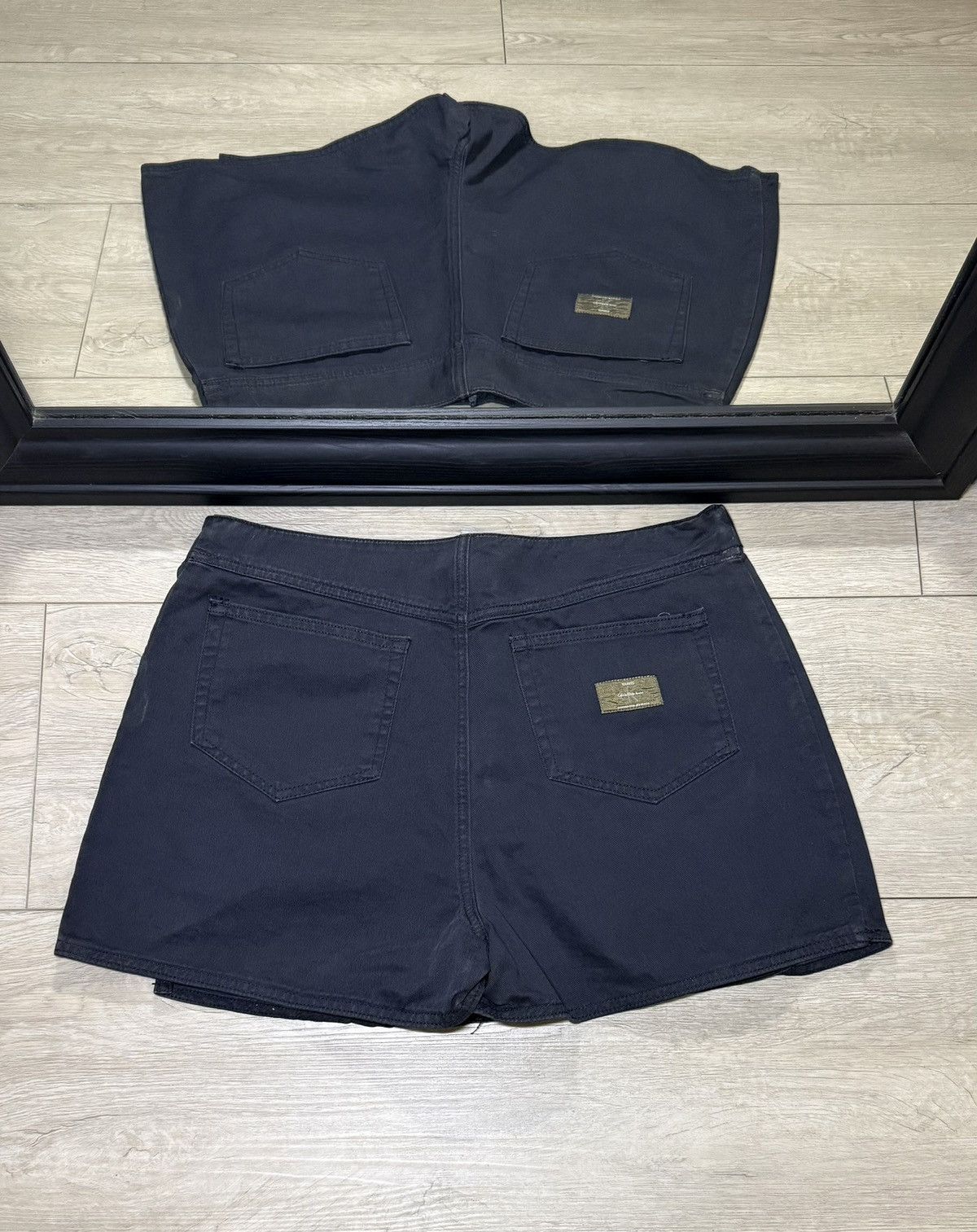 Calvin Klein Y2K 2000s Calvin Klein Mini Skirt Cover Denim Shorts Size 32" / US 10 / IT 46 - 1 Thumbnail