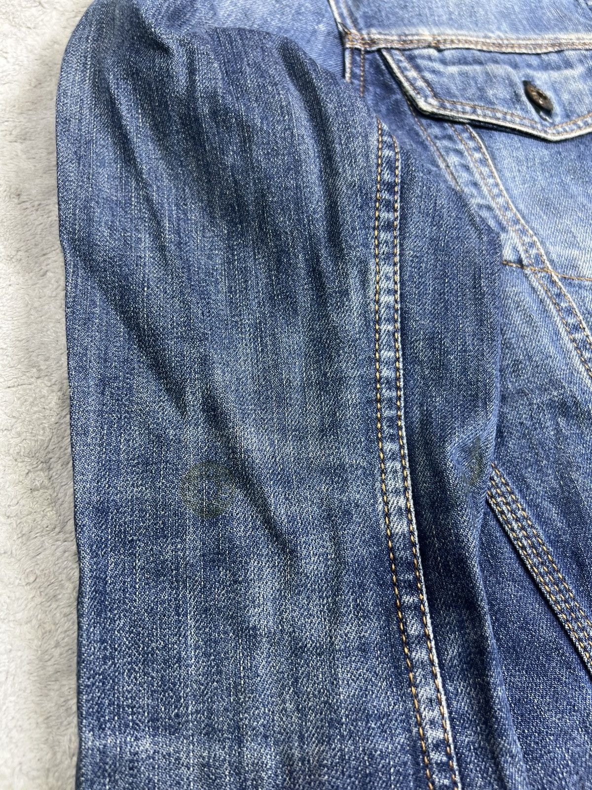 Diesel Vintage Diesel Industry Denim Jacket Distressed Wash Trucker Size US M / EU 48-50 / 2 - 6 Thumbnail