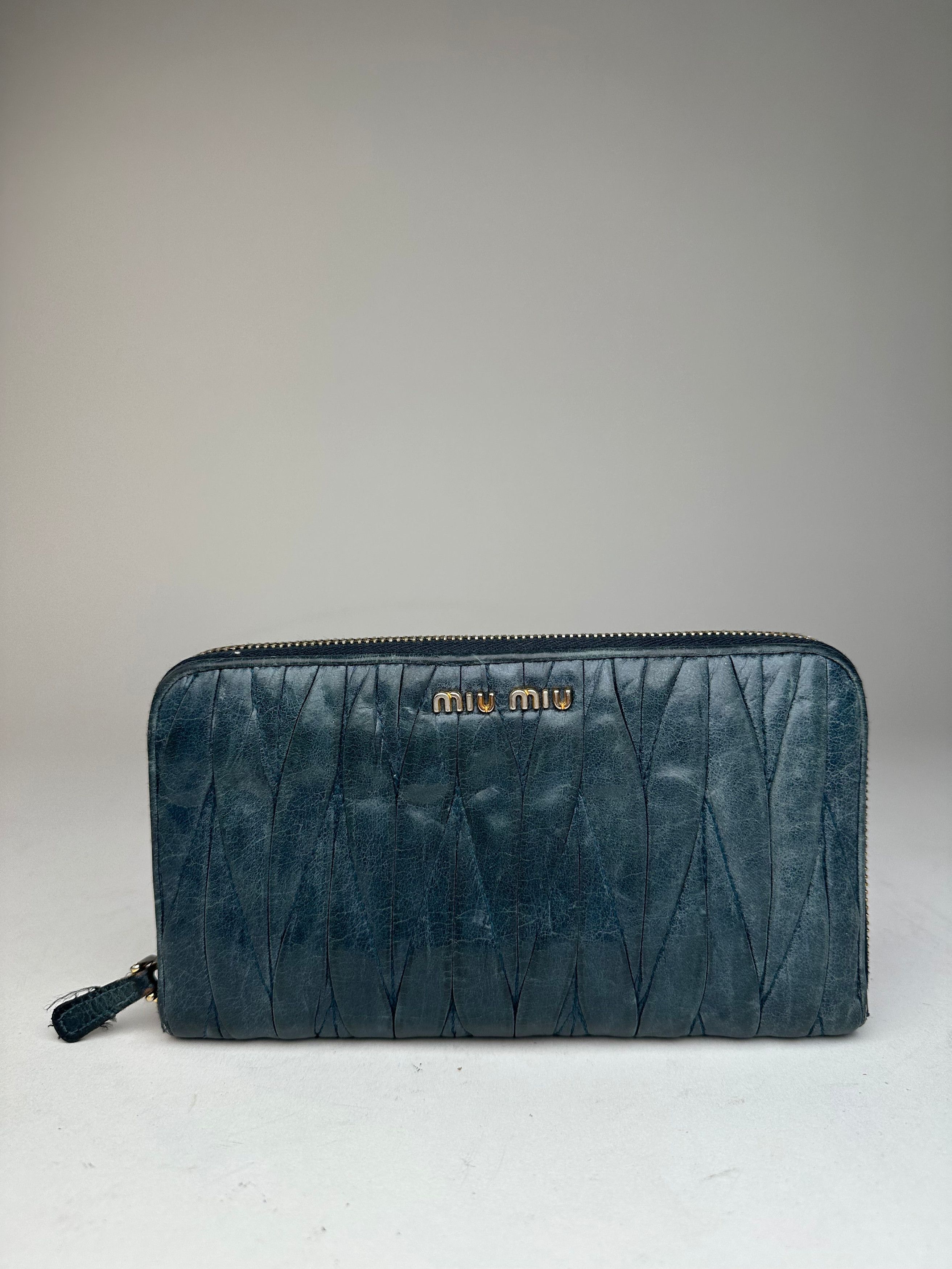 Miu Miu Vintage Leather Zippy Wallet Blue Size ONE SIZE - 1 Thumbnail