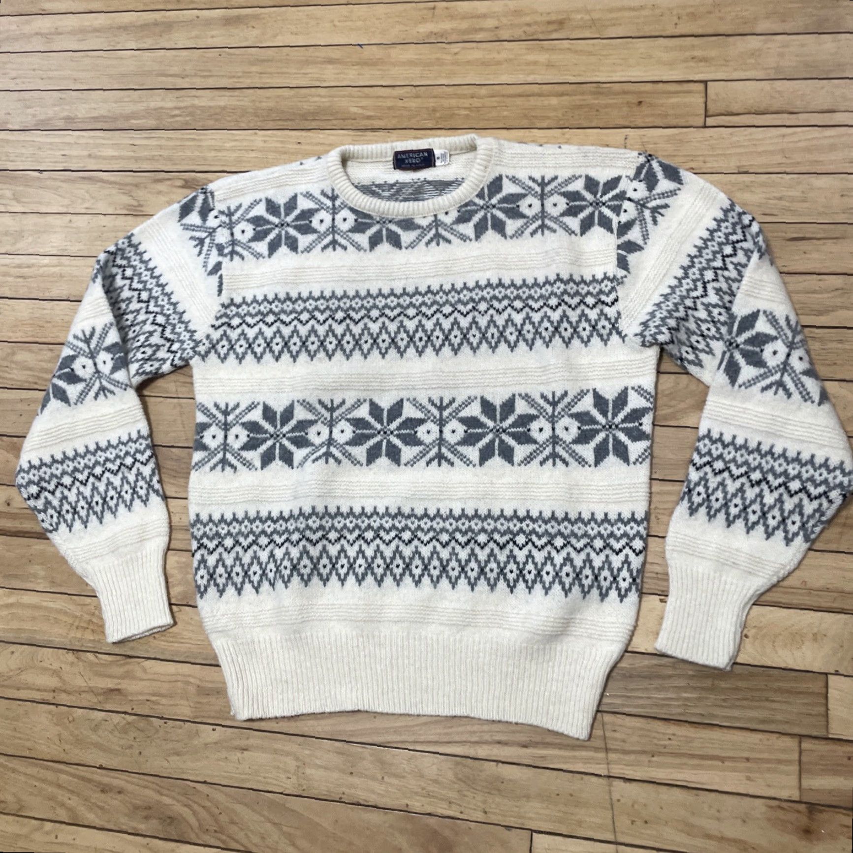 Vintage VINTAGE American Hero Wool Sweater Men M Cream Fair Isle Diamond 90s Preppy Holliday FairIsle Knitted Pullover Crew Neck Mens Sweater Size US M / EU 48-50 / 2 - 3 Thumbnail
