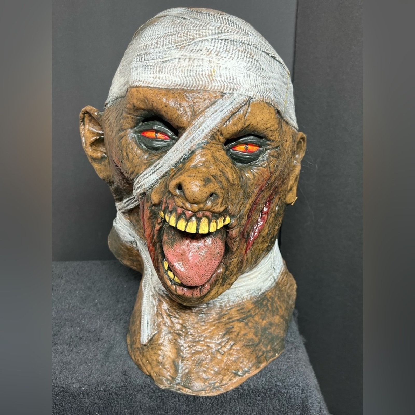 Vintage Halloween Mummy Rubber Latex Mask Caretas zombie PERFECT! Size ONE SIZE - 1 Thumbnail