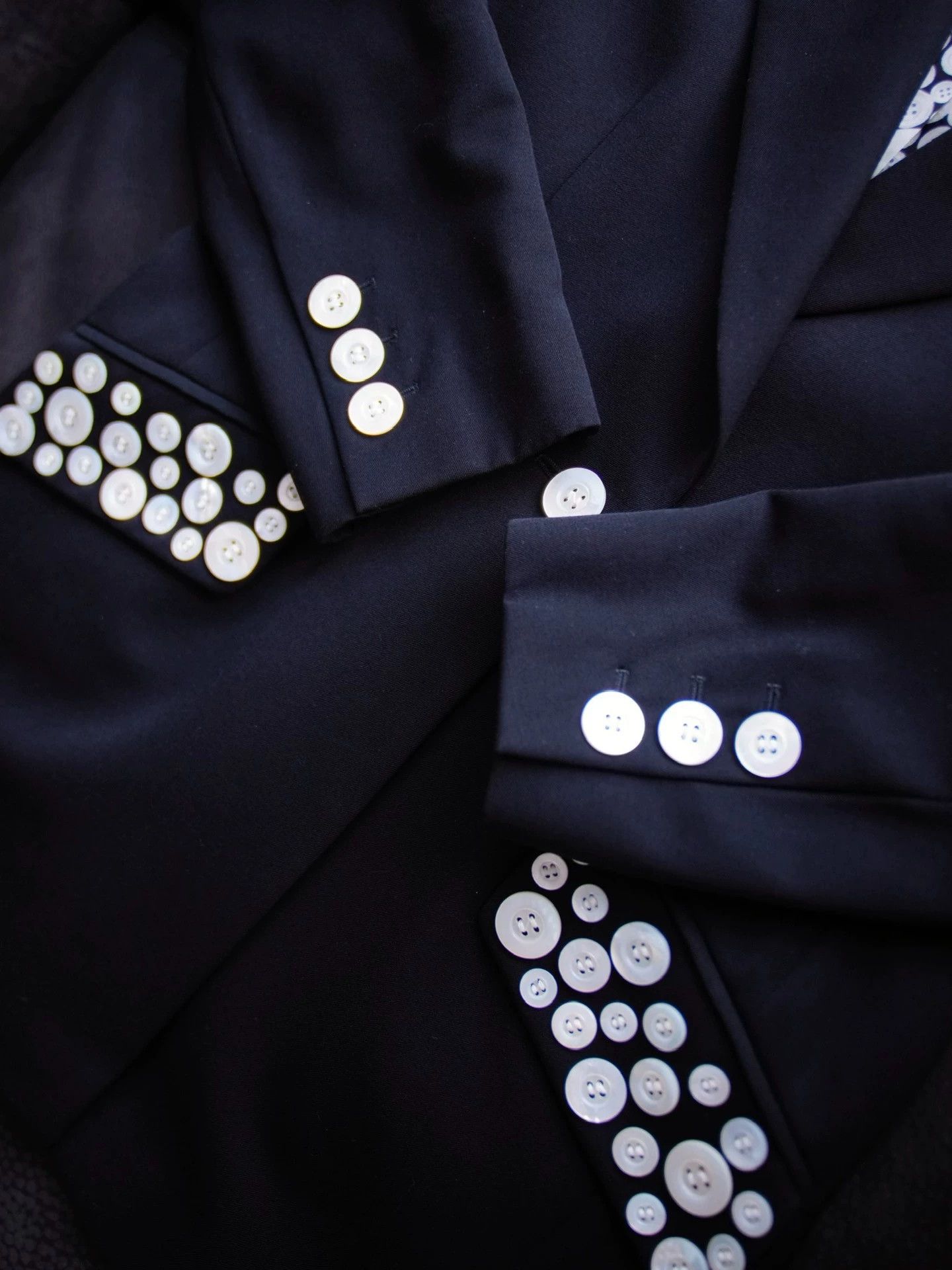 Escada Escada Vintage Wool Buttoned Notch Lapel Blazer Like New Size XS / US 0-2 / IT 36-38 - 4 Thumbnail