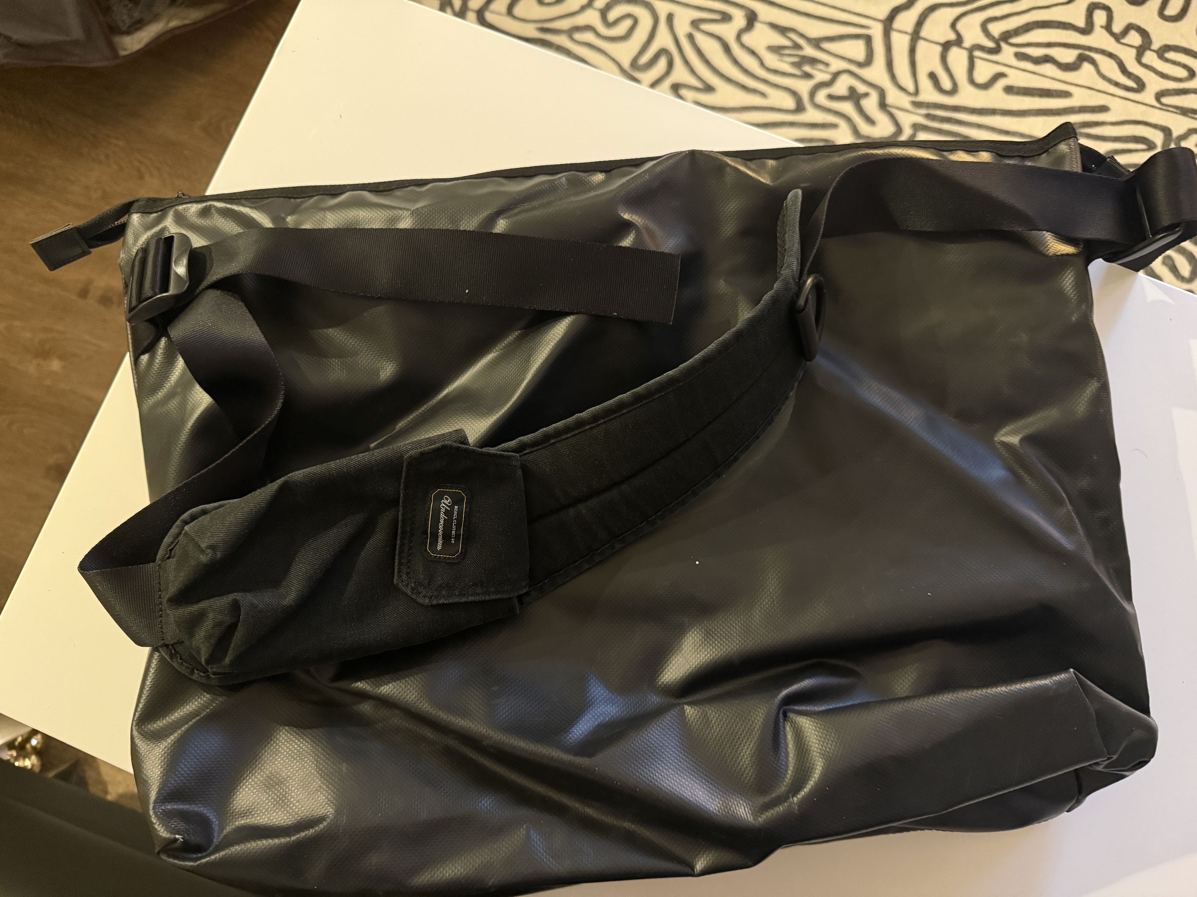 Undercover 08 Undercover Ethnic Skull Messenger Bag RARE Size ONE SIZE - 3 Thumbnail