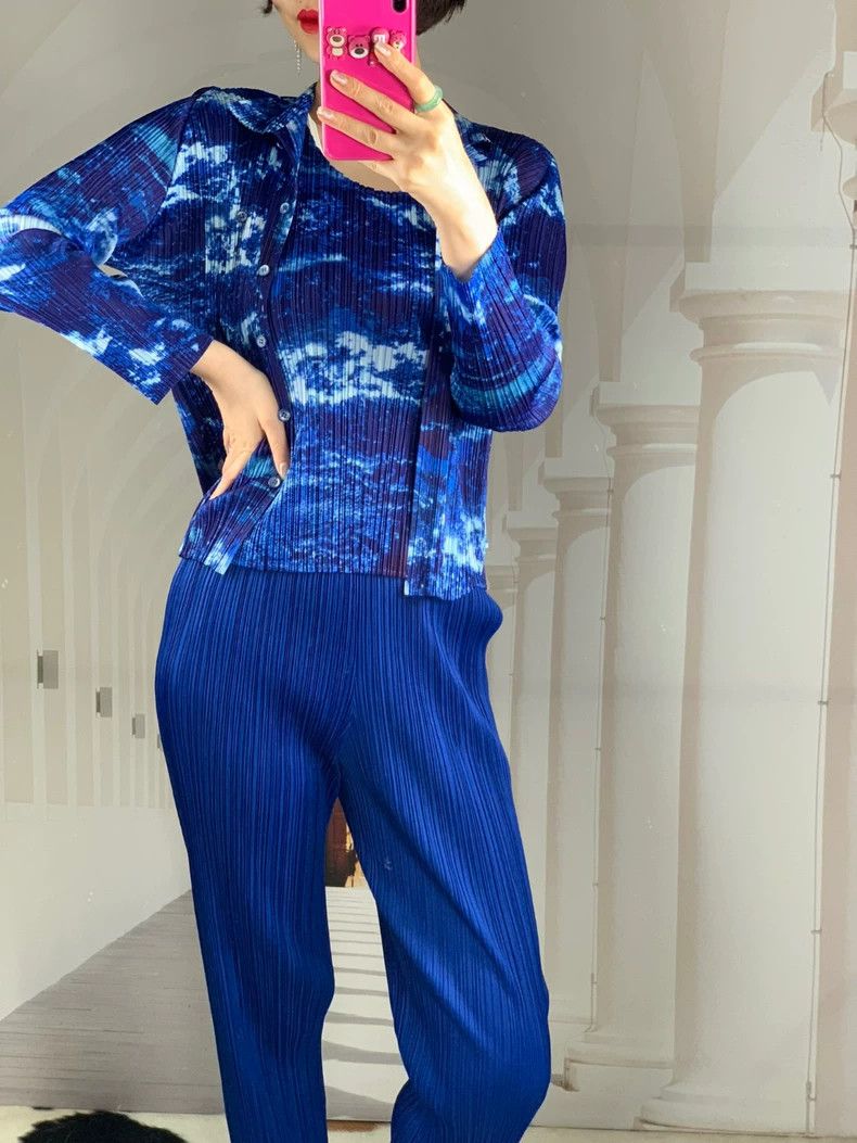 Issey Miyake Issey Miyake Wave Cardigan Size S / US 4 / IT 40 - 2 Thumbnail