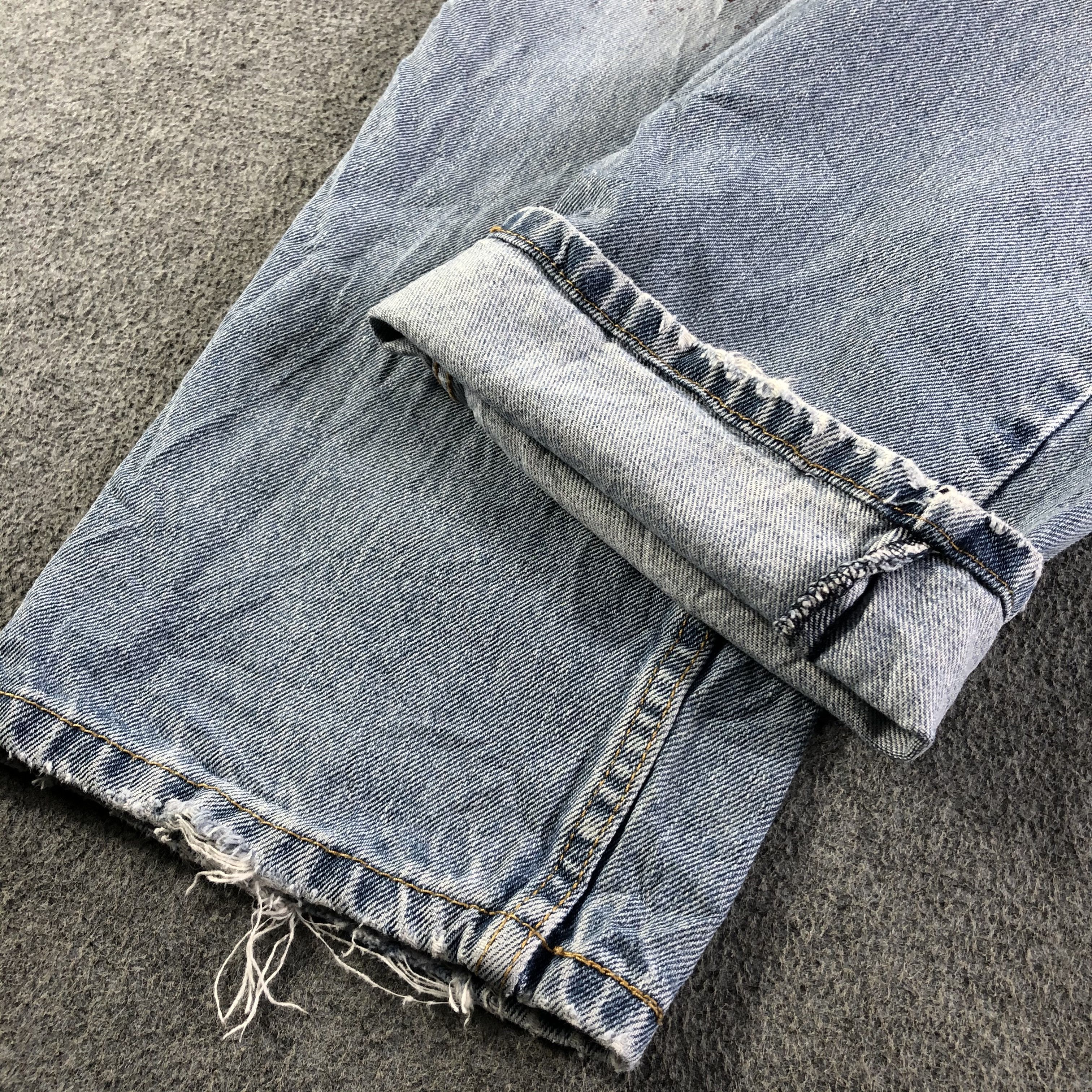 Levi's Vintage Blue Wash Levis 550 Jeans-J4223 Size US 33 - 7 Thumbnail