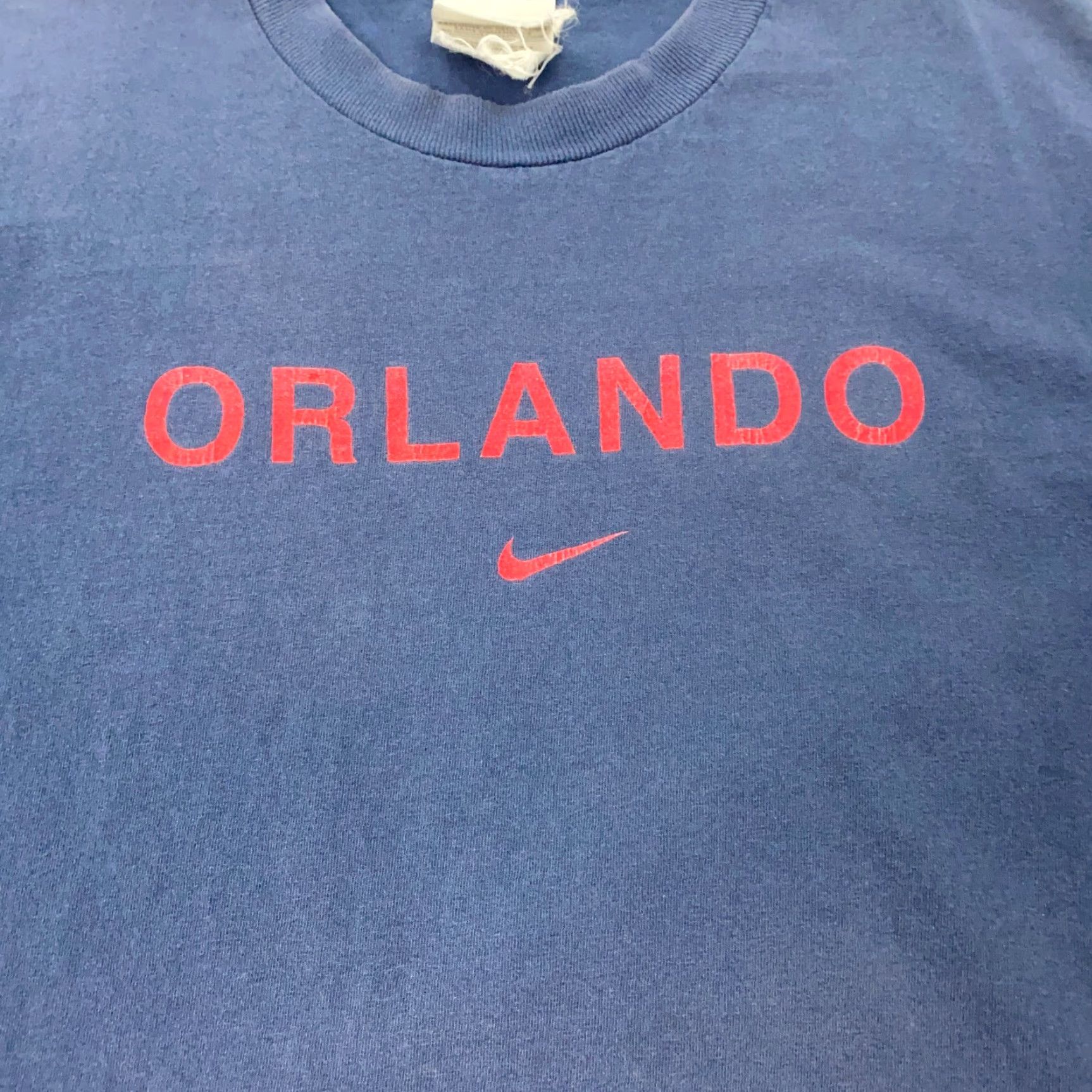 Nike VINTAGE Nike Orlando Shirt Mens XL Blue Center Swoosh Distressed T-Shirt 90s Theme Football Sports Mens X-Large Blue Nike Shirt Size US XL / EU 56 / 4 - 2 Thumbnail