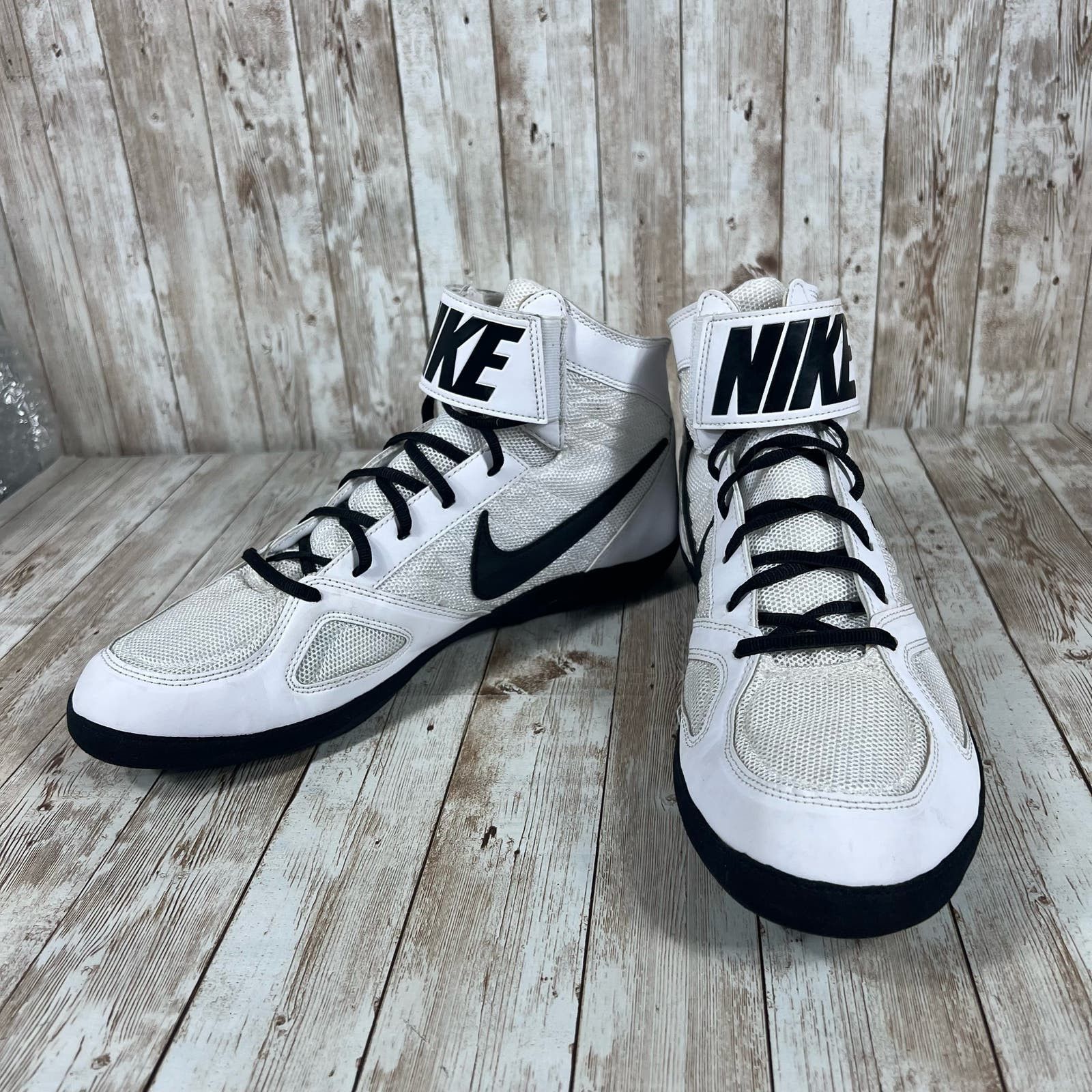 Nike Nike takedown wrestling shoes Mens 12 366640 100 white Size US 12 / EU 45 - 5 Thumbnail