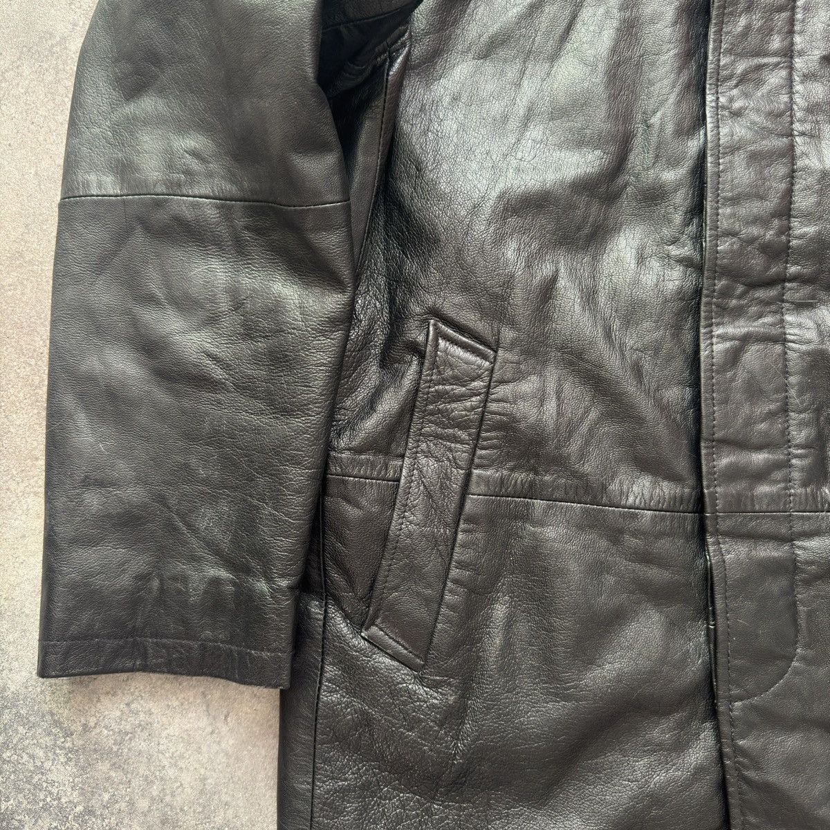 Japanese Brand Vintage Gothic Avant Garde Black Leather Trench Coat Jacket Size US S / EU 44-46 / 1 - 7 Thumbnail