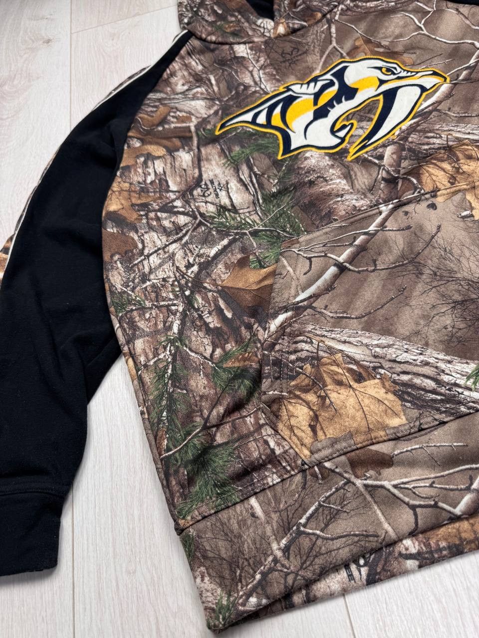 NHL × Realtree Nashville Predators Hoodie Realtree NFL NHL Size US M / EU 48-50 / 2 - 6 Thumbnail
