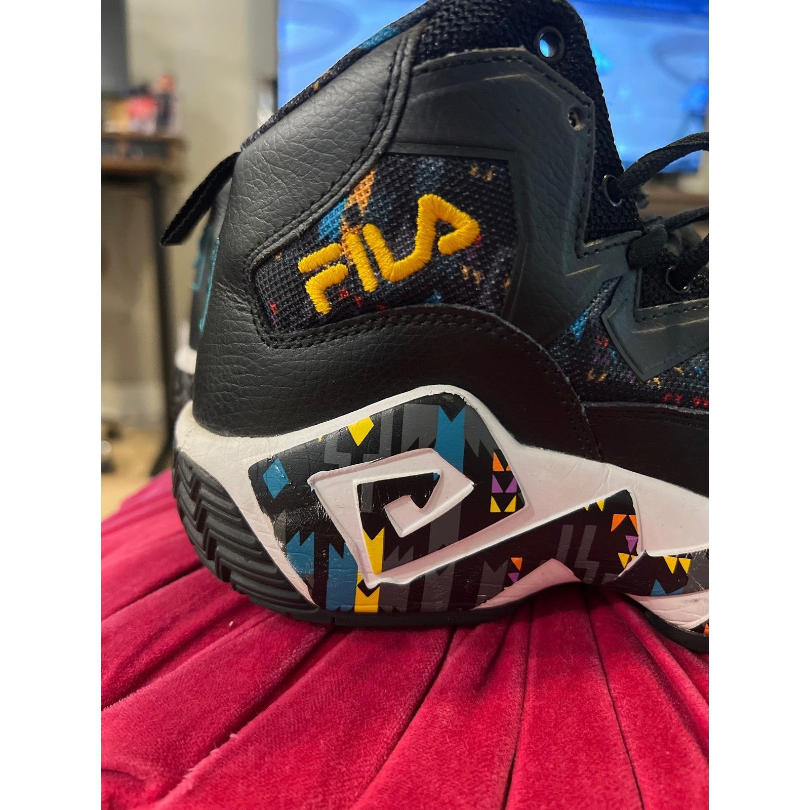 Fila FILA Basketball Shoes Aztec Print High Top Sneakers Athletic Size US 7 / IT 37 - 3 Thumbnail