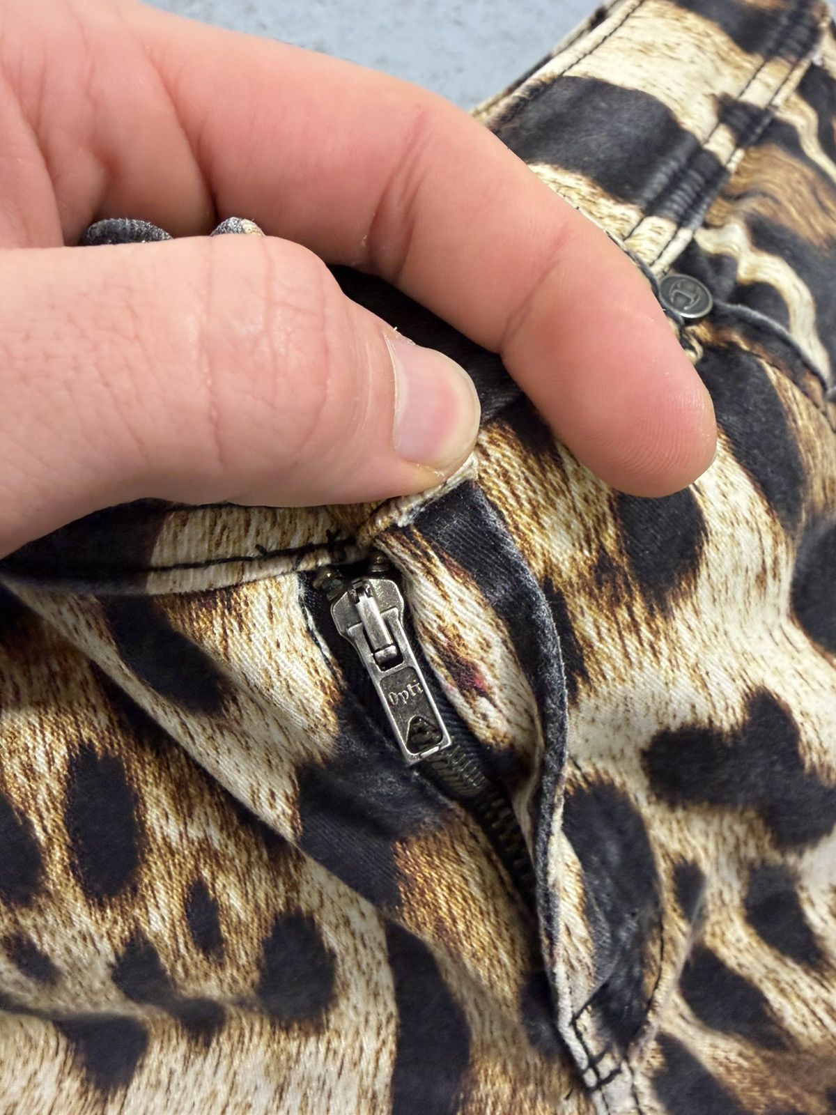 Just Cavalli Just Cavalli Leopard Overprinted Jeans Size 27" / US 4 / IT 40 - 7 Thumbnail