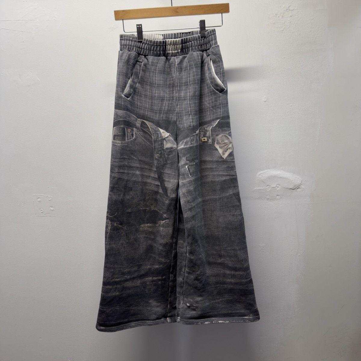 Other Rotborough Bad Day Trompe L’oeil Sweatpants Size US 30 / EU 46 - 1 Thumbnail