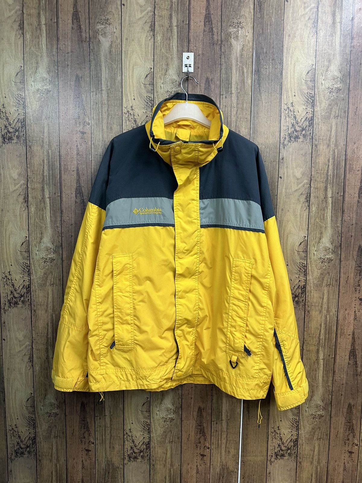 Columbia Outdoor Vintage Gopcore Jacket Z29