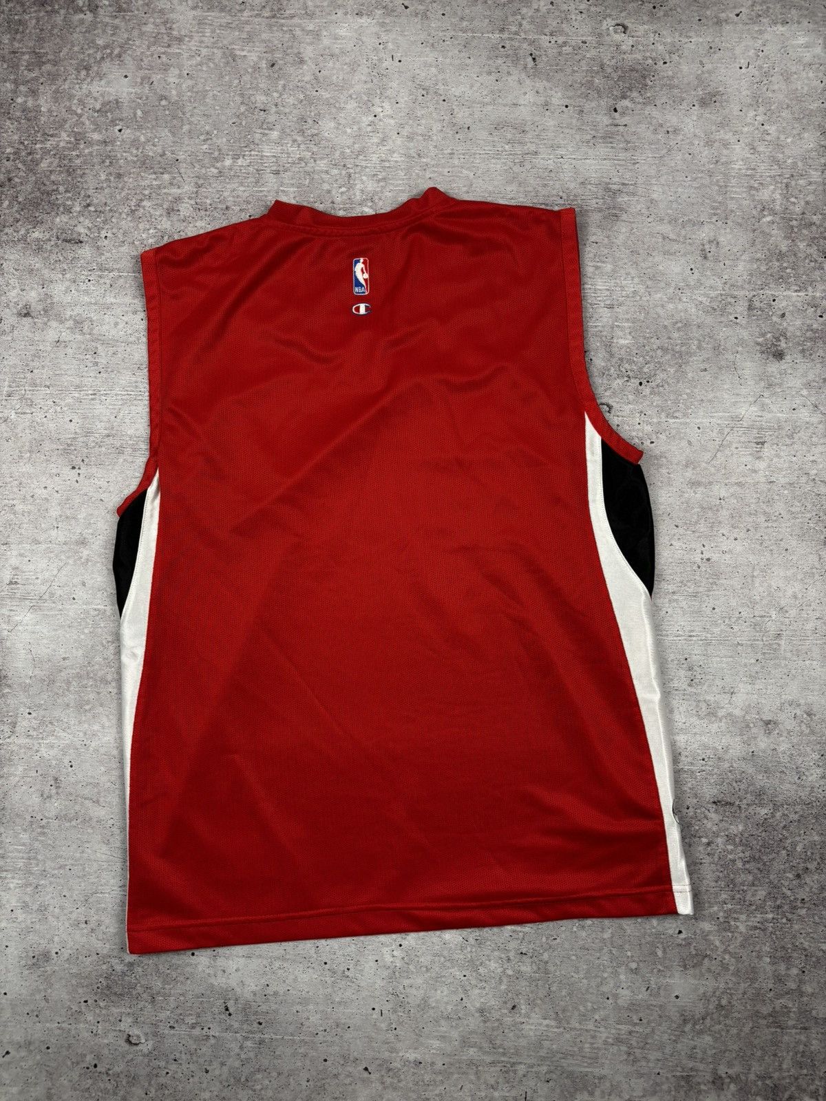 Champion Chicago Bulls Champion NBA training jersey size M Size US M / EU 48-50 / 2 - 5 Thumbnail