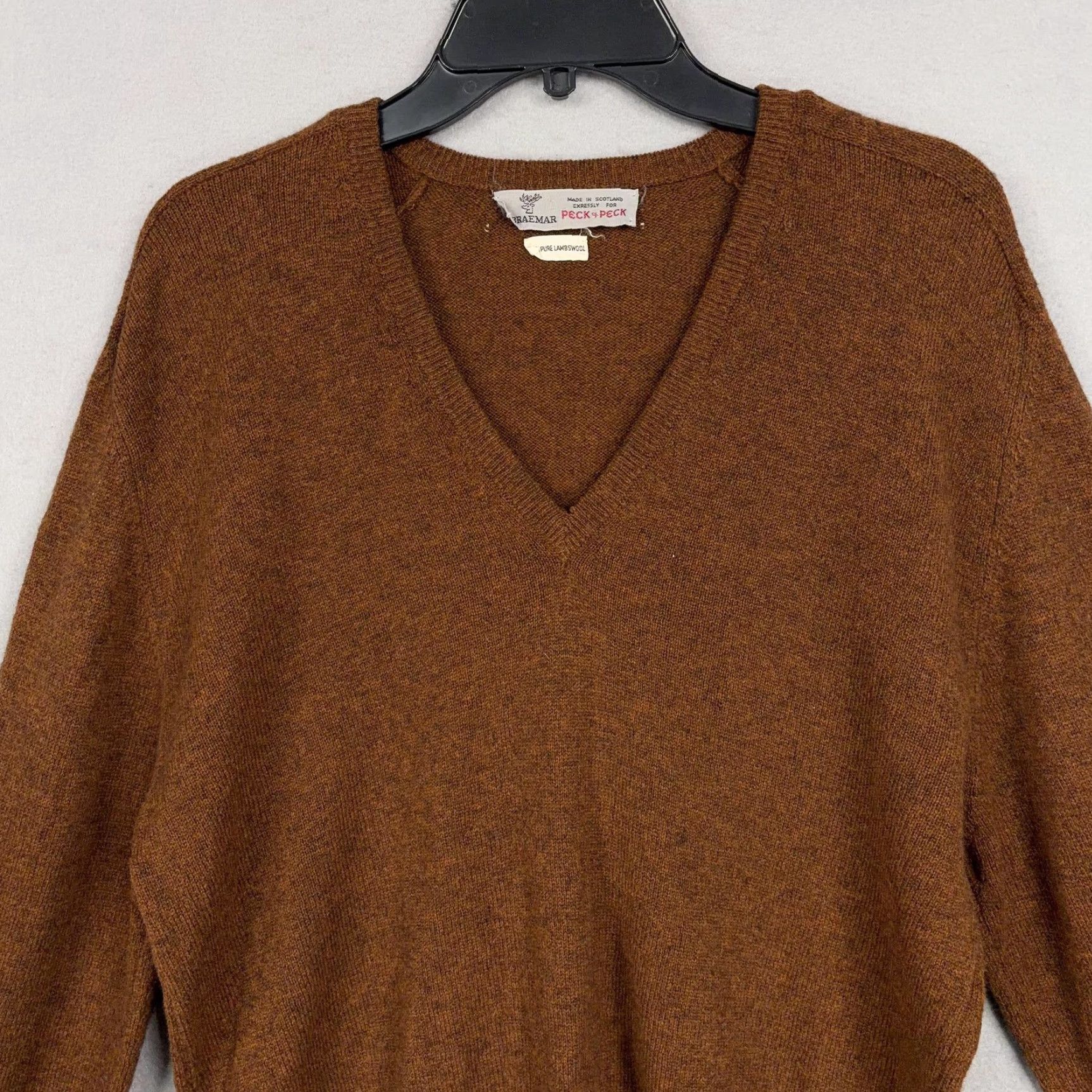 Vintage VINTAGE Peck & Peck Sweater Mens Small Brown Lambswool Scotland 70s Pullover V-Neck Knit Wool Classic Mens Size US S / EU 44-46 / 1 - 2 Thumbnail