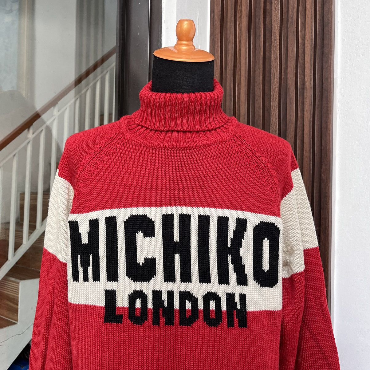 Michiko Koshino Vintage Michiko Koshino London Knitwear Turtle Neck Big Logo Size US L / EU 52-54 / 3 - 3 Thumbnail