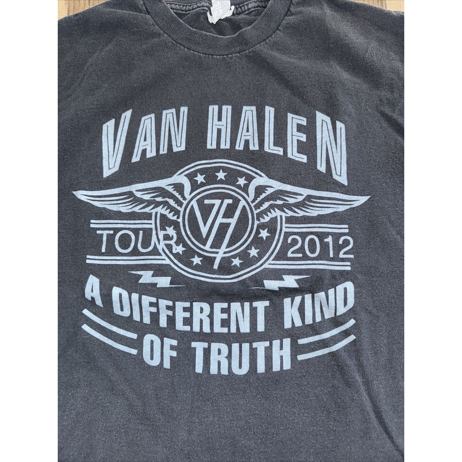 Band Tees × Vintage 2012 Van Halen Tour T-Shirt Black Medium 18x25 Size US M / EU 48-50 / 2 - 2 Thumbnail