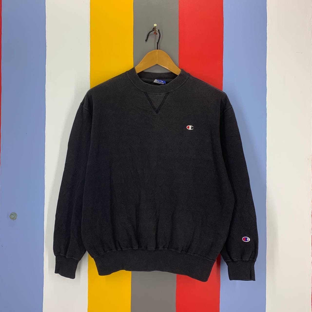 Champion Vintage CHAMPION Crew Neck Sweatshirt #2063/15 Size US L / EU 52-54 / 3 - 1 Thumbnail