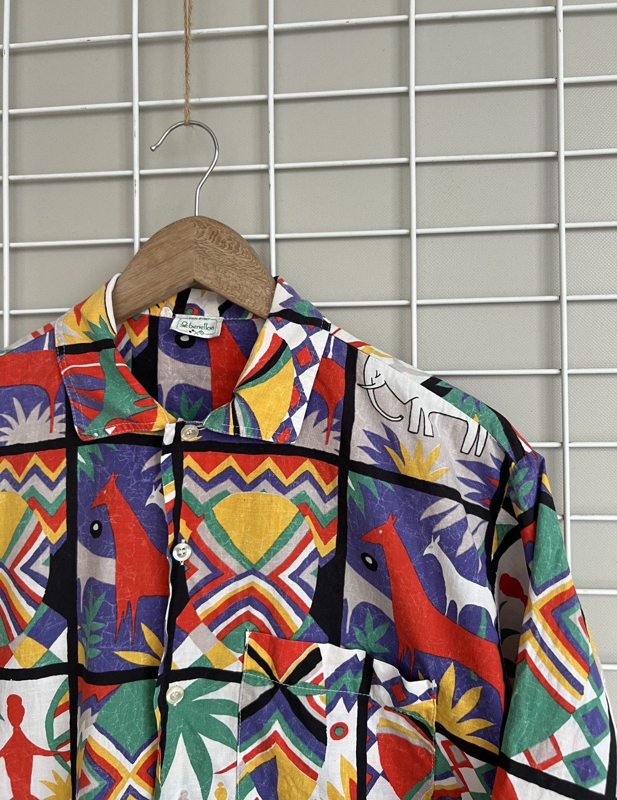 United Colors Of Benetton United Colors of Benetton Hawaiian Button Shirt Men Size M/L Size US M / EU 48-50 / 2 - 6 Thumbnail