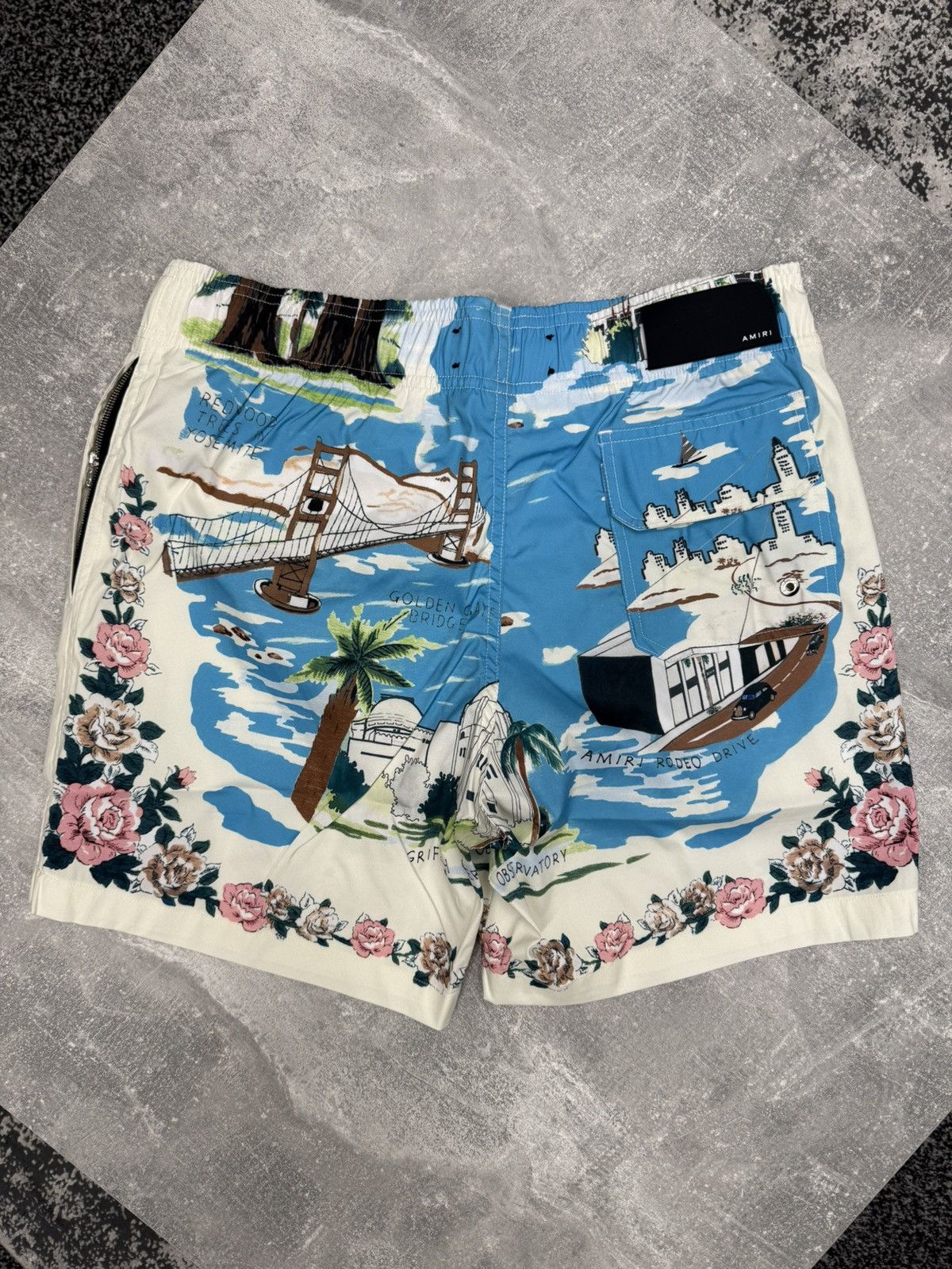 Amiri California Hawaiian Swim Shorts. Size XS. BNWT. RRP $525 Size US 28 / EU 44 - 2 Thumbnail