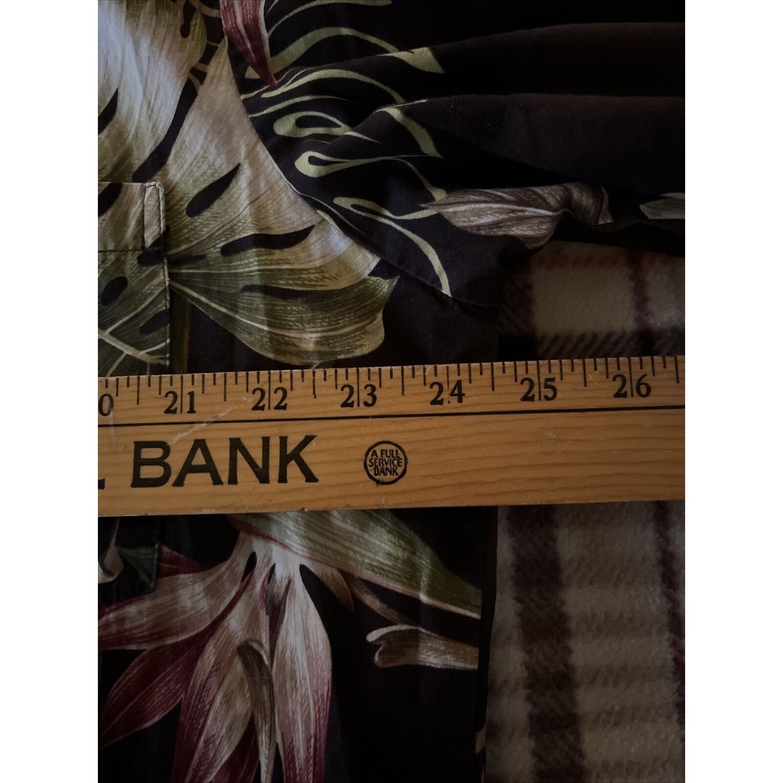 Other Malihini Men's XL Brown Floral Button Cotton Hawaiian Shirt Size US XL / EU 56 / 4 - 12 Thumbnail