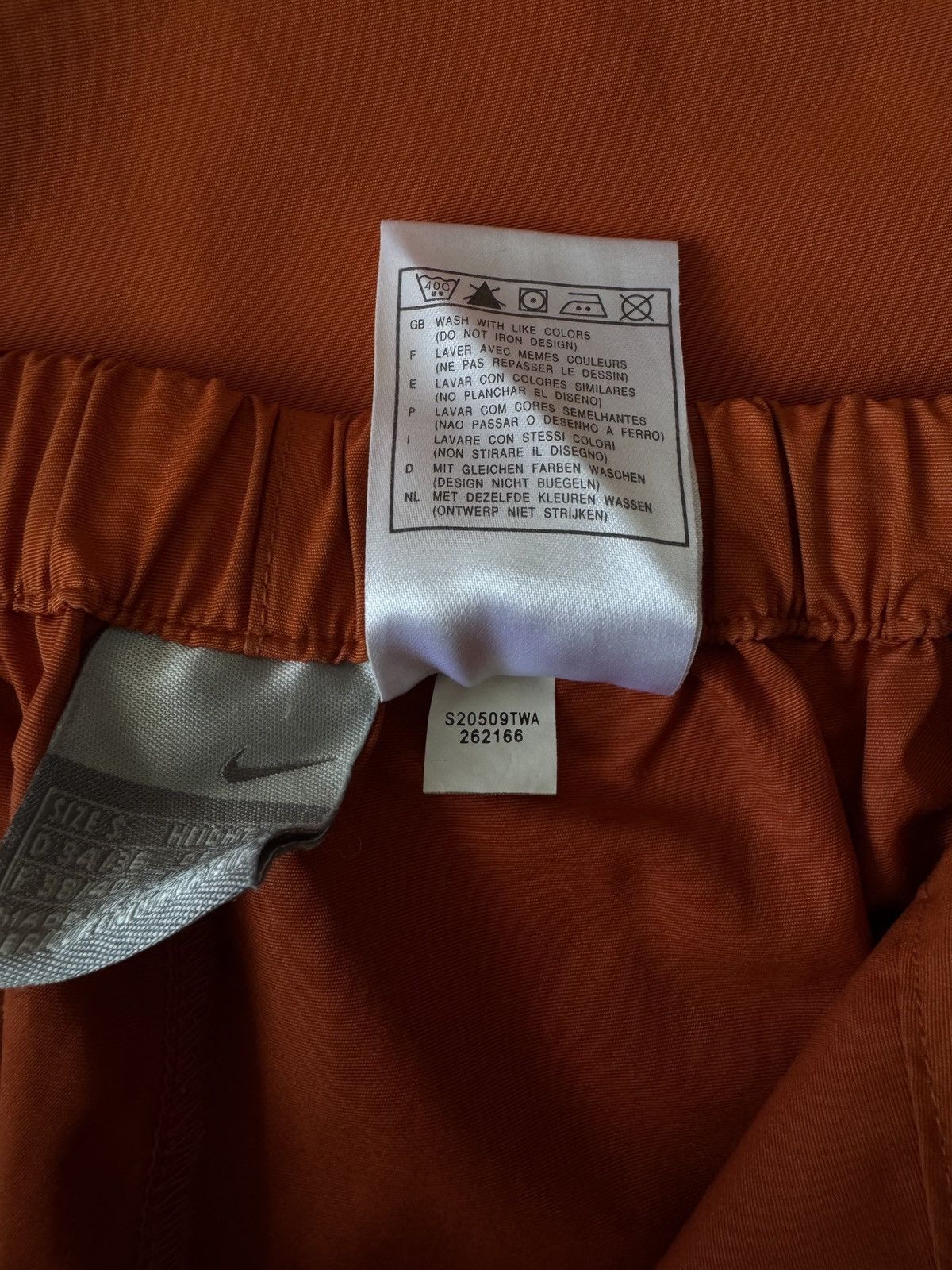 Nike 🔥🔥 Vintage Nike Orange Nylon Pants Size 30" / US 8 / IT 44 - 11 Thumbnail