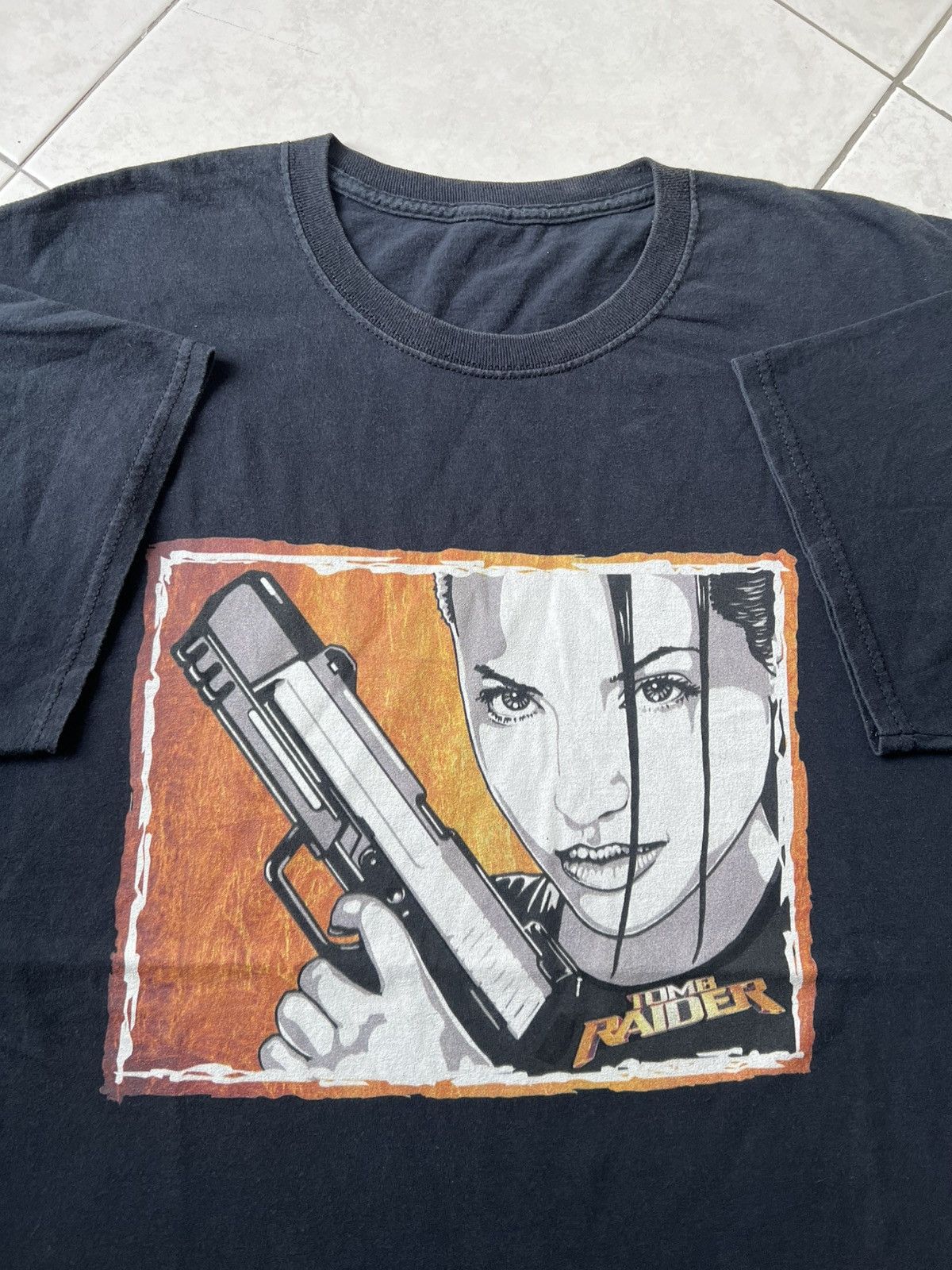 Vintage Bootleg Tomb Rider Movie T-Shirt Size US L / EU 52-54 / 3 - 1 Thumbnail