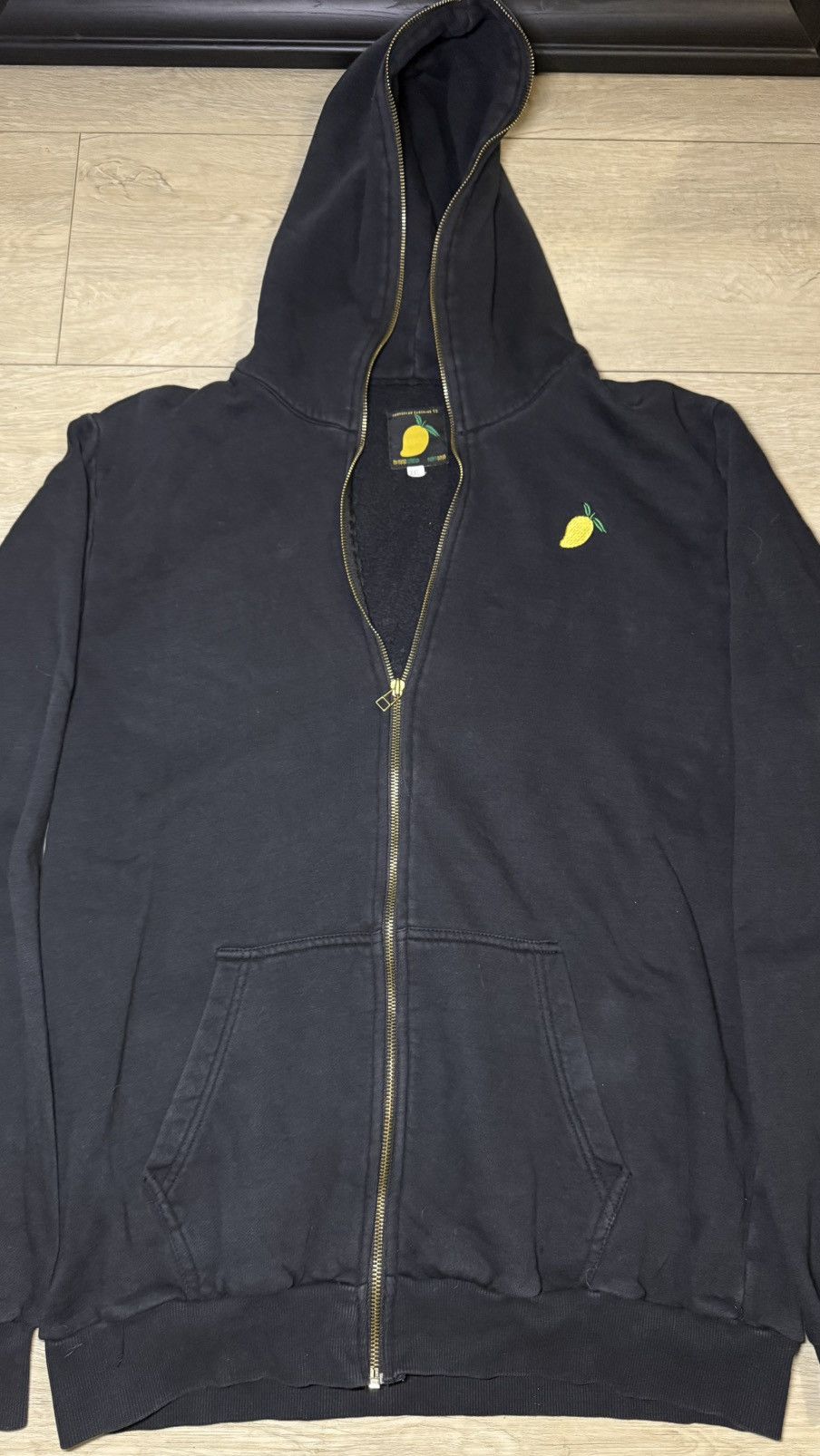 Other Rootsgear Clothing Embroidered Mango Collection Zip Up Size US XL / EU 56 / 4 - 2 Thumbnail