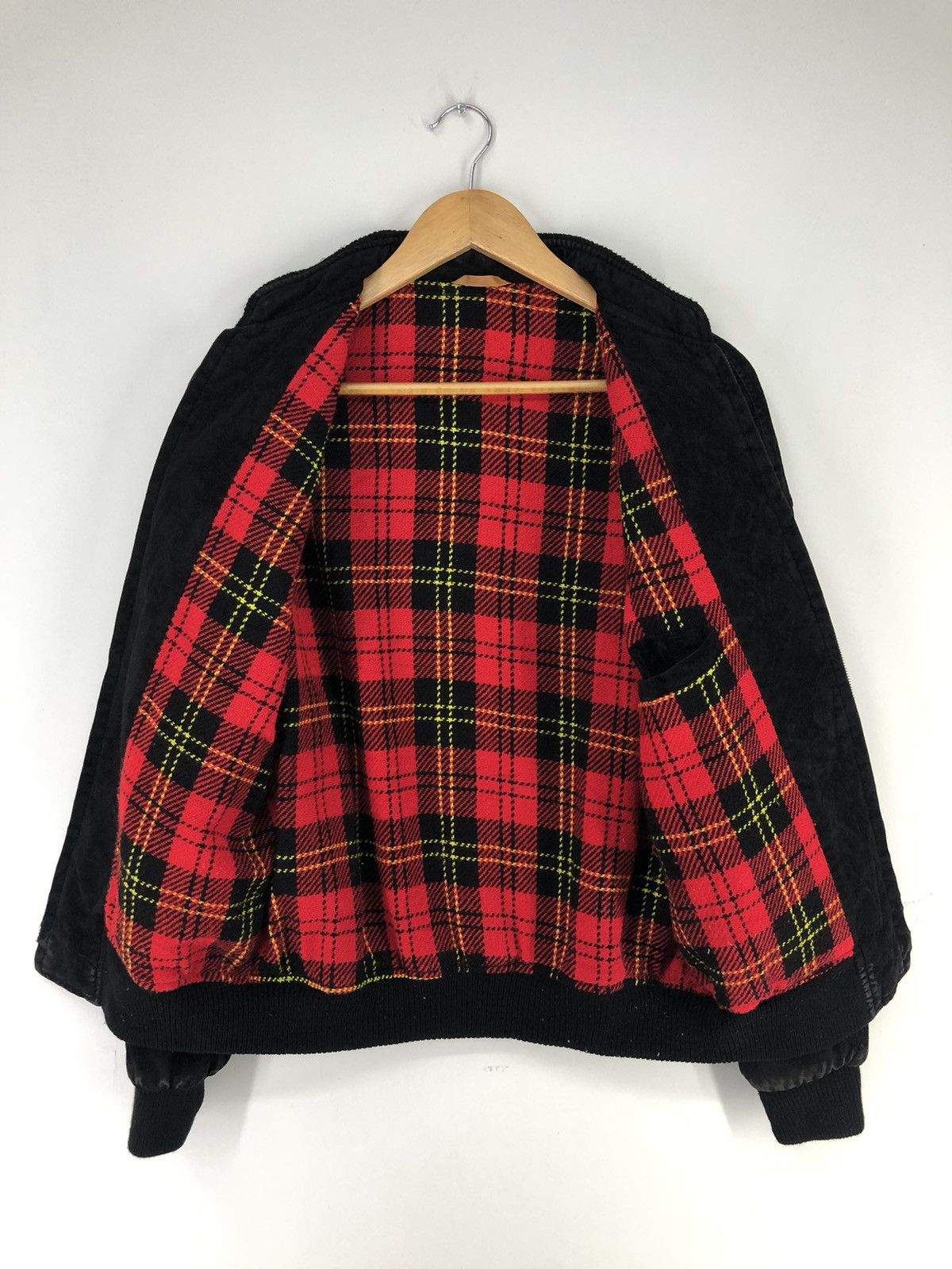 Vintage Vintage Velvet Black Bomber Jacket Size US L / EU 52-54 / 3 - 3 Thumbnail