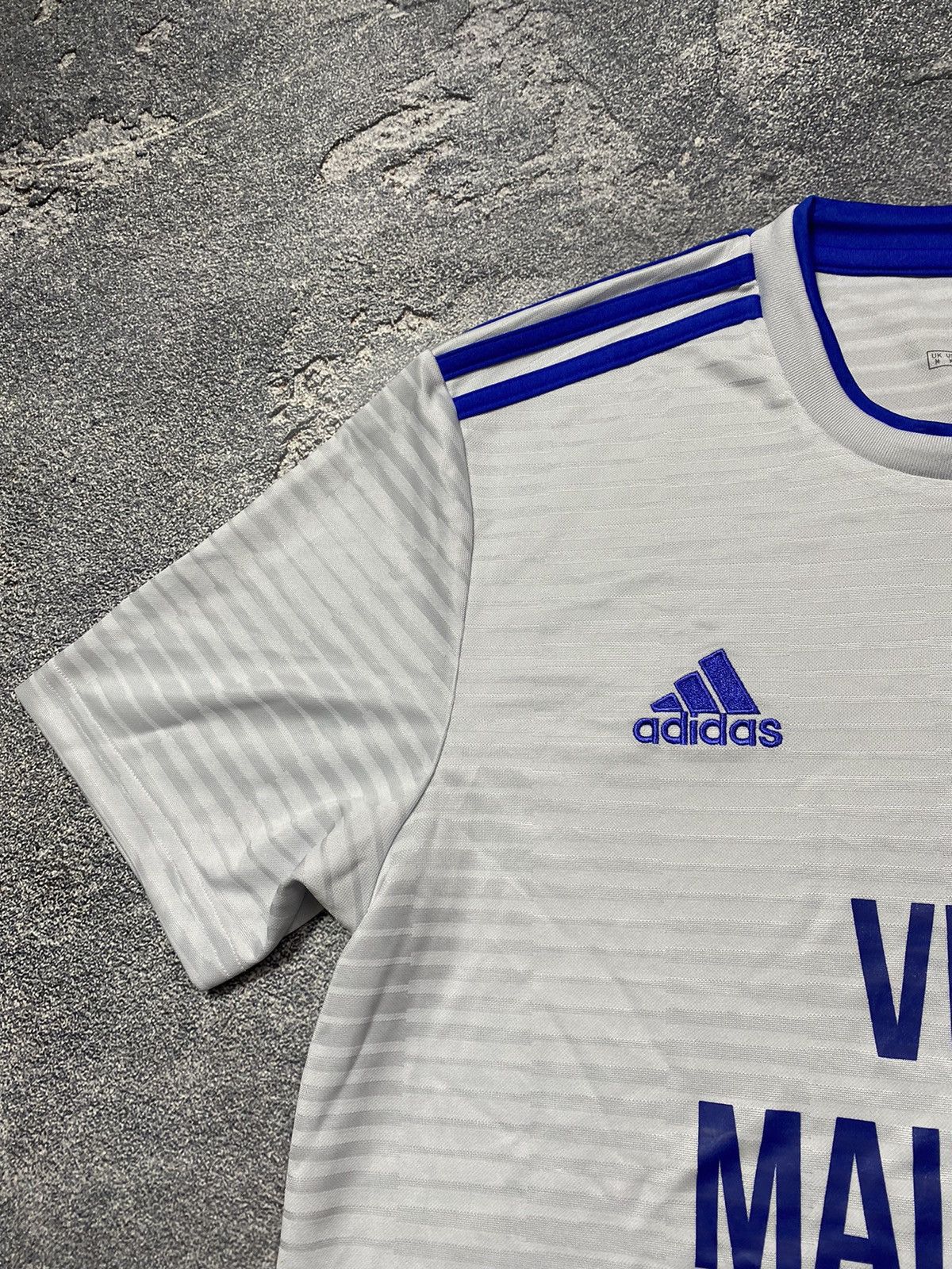 Adidas CARDIFF CITY Adidas 2018/2019 jersey Size US M / EU 48-50 / 2 - 5 Thumbnail