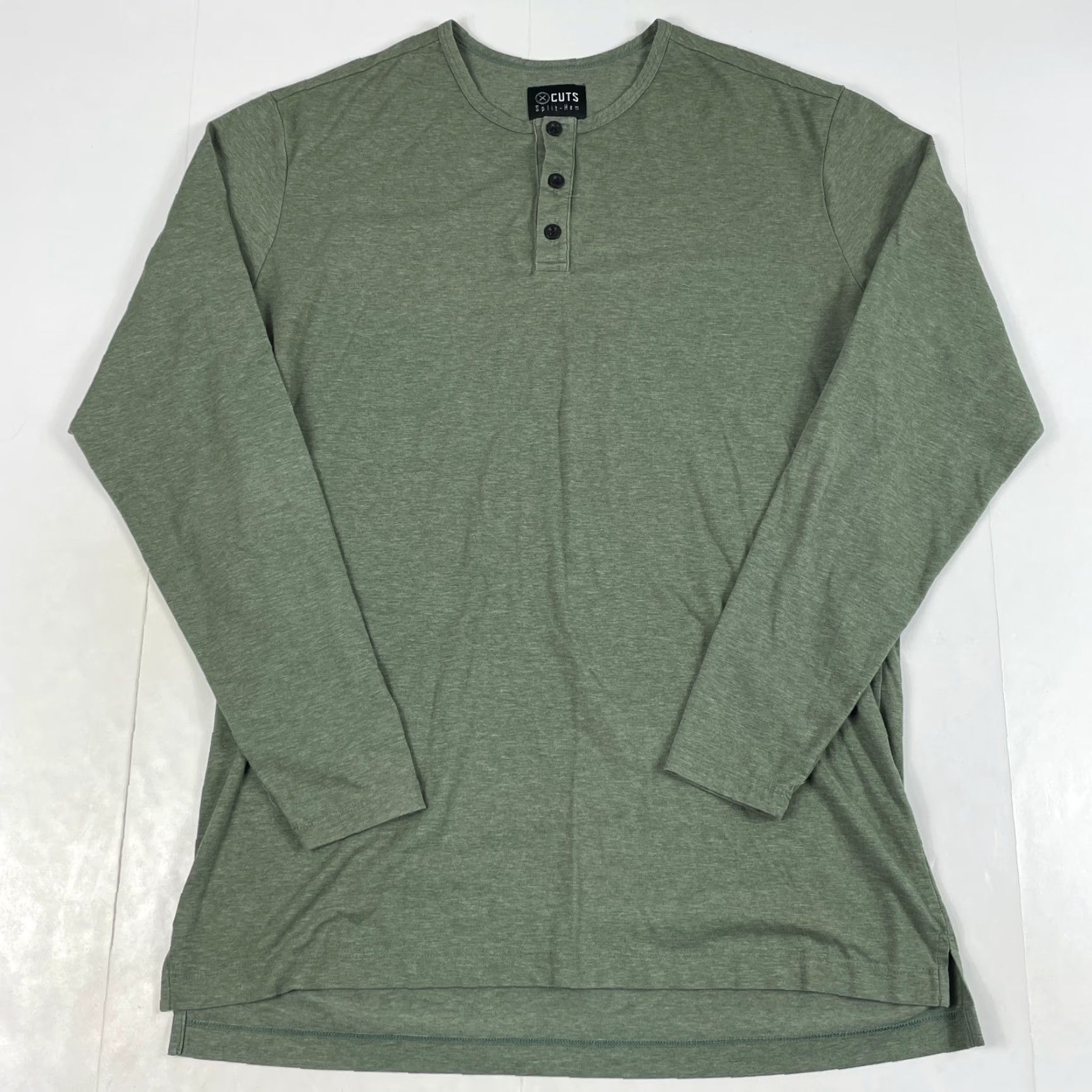 Cuts Cuts Shirt Mens Large Green Henley Long Sleeve Running Workout Stretch Size US L / EU 52-54 / 3 - 2 Thumbnail