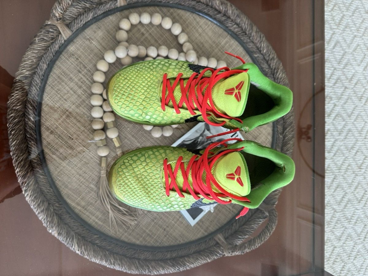 Nike OG 2010 Nike Zoom Kobe 6 “Grinch” Size US 11 / EU 44 - 2 Thumbnail