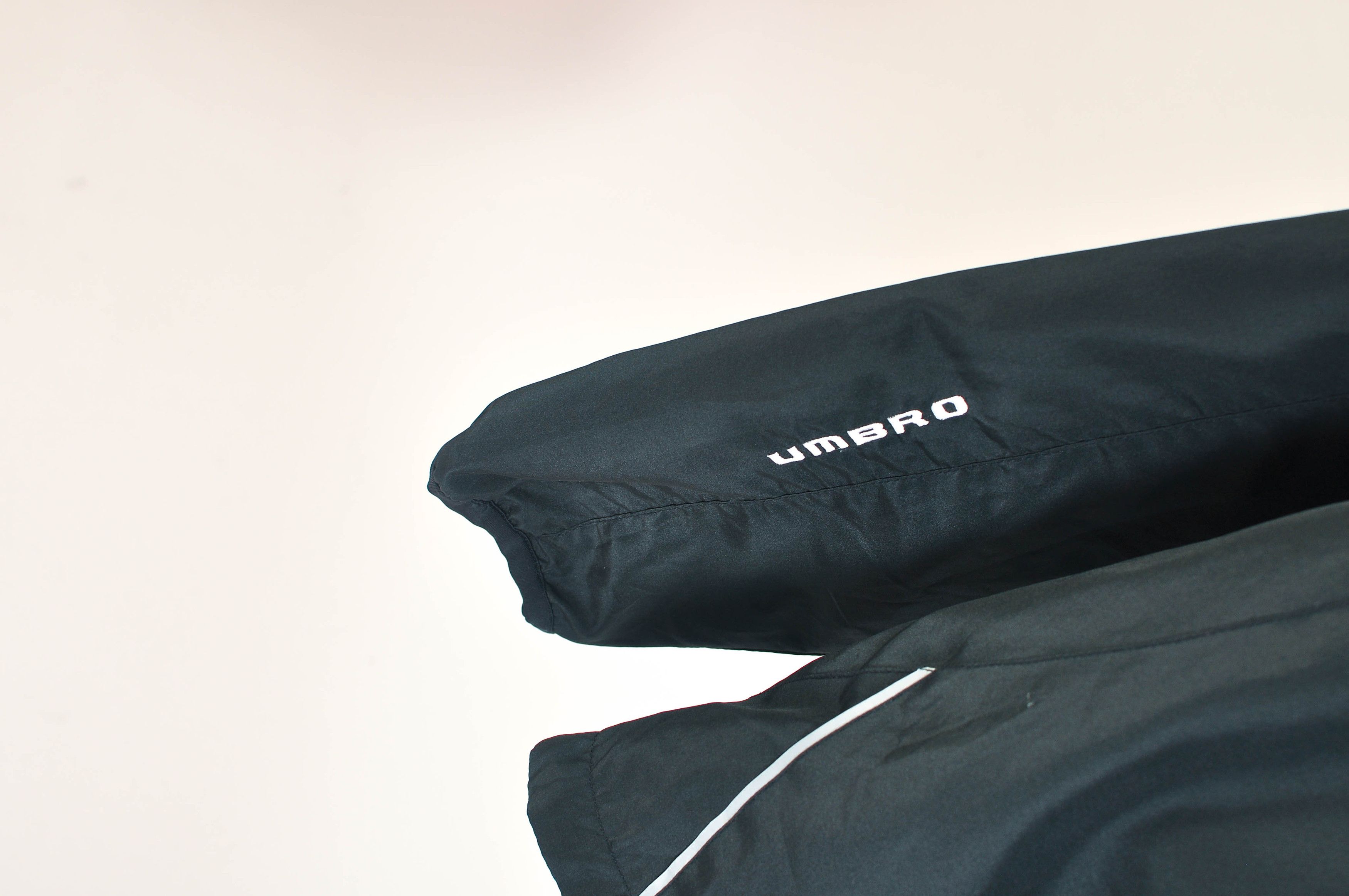 Umbro Vintage 00s Umbro overhead shell jacket Size S / US 4 / IT 40 - 3 Thumbnail