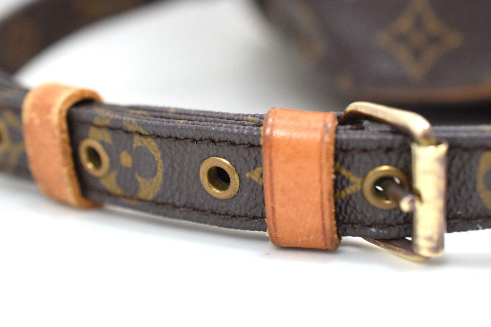 Louis Vuitton LV Danube GM Crossbody Bag Monogram Canvas M45262 Size ONE SIZE - 7 Thumbnail