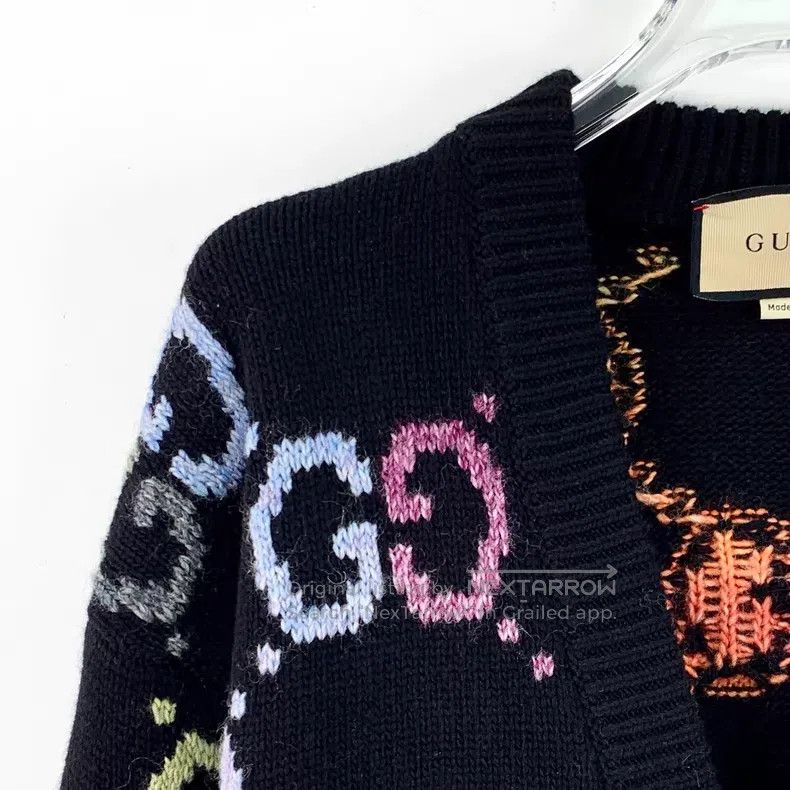 Gucci Gucci Black logo jacquard full-printed wool V-neck single- Size M / US 6-8 / IT 42-44 - 3 Thumbnail