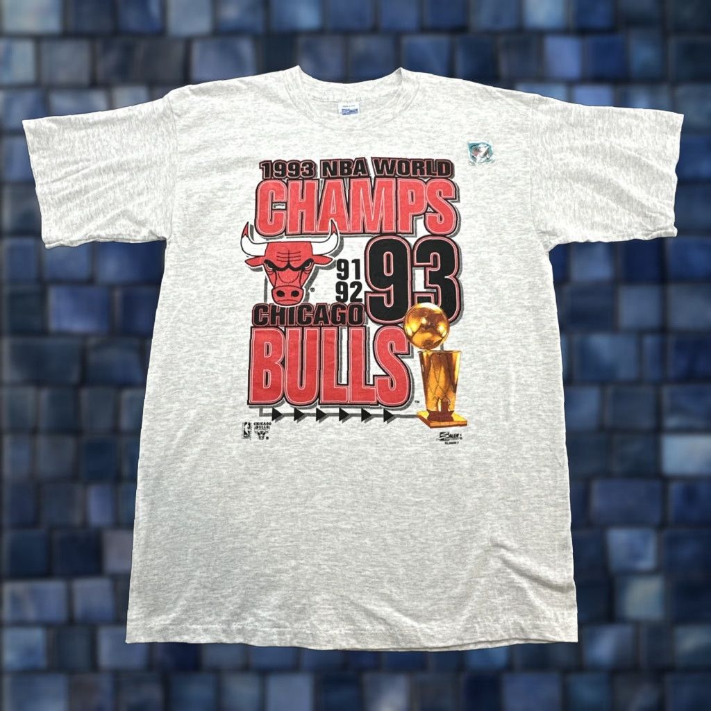 Vintage VINTAGE Chicago Bulls 1993 World Champs T Shirt Tee Size XL Black Mens T-Shirt Size US XL / EU 56 / 4 - 1 Thumbnail