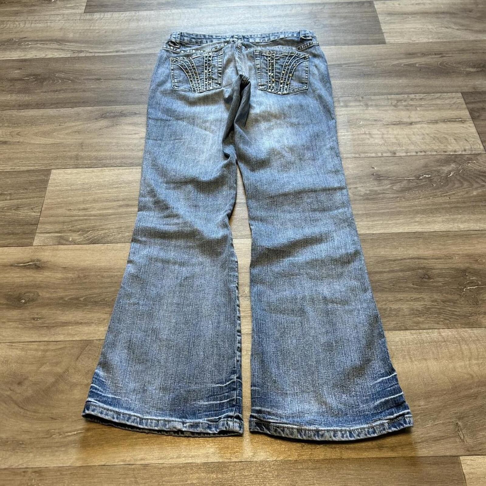 Unknown London Women's Light Blue Flared Denim Jeans with Embellished Back Size 30" / US 8 / IT 44 - 3 Thumbnail