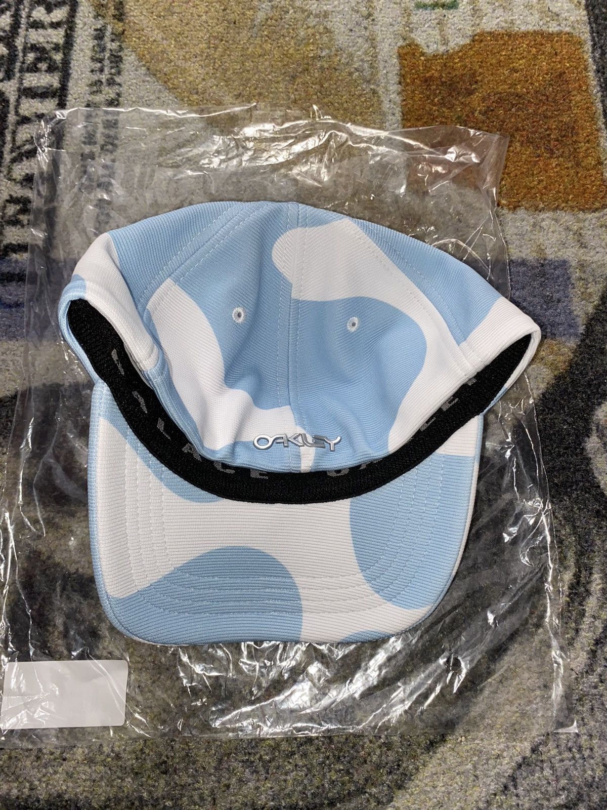 Oakley × Palace Palace x Oakley 6-Panel Cloud Size ONE SIZE - 3 Thumbnail