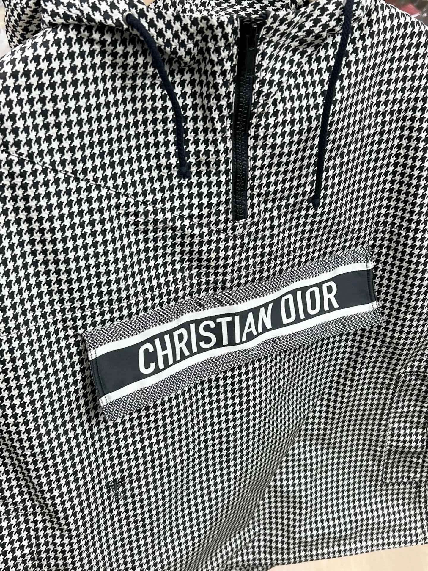 Dior dior houndstooth hooded long sleeve jacket Size US S / EU 44-46 / 1 - 2 Thumbnail