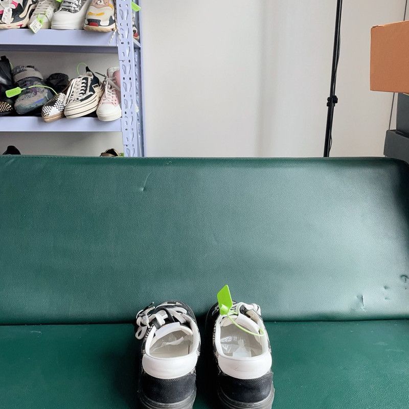 Louis Vuitton Louis Vuitton Ollie Low-Top Sneaker in Black - Size US 8.5 / EU 41-42 - 3 Thumbnail