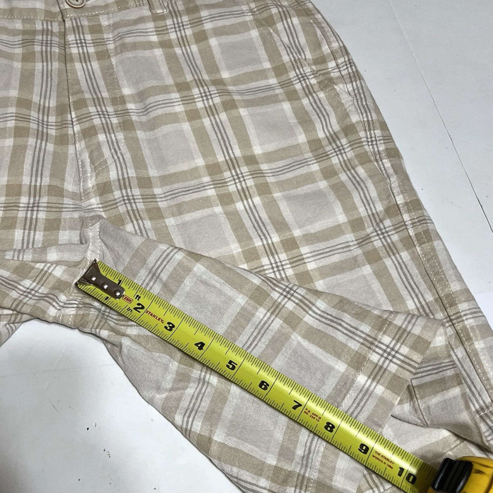 Roundtree & Yorke Roundtree & Yorke Shorts Mens 30 Plaid Linen Blend Classic Fit Flat Front Beige 9in Inseam Casual Mens Size US 30 / EU 46 - 5 Thumbnail
