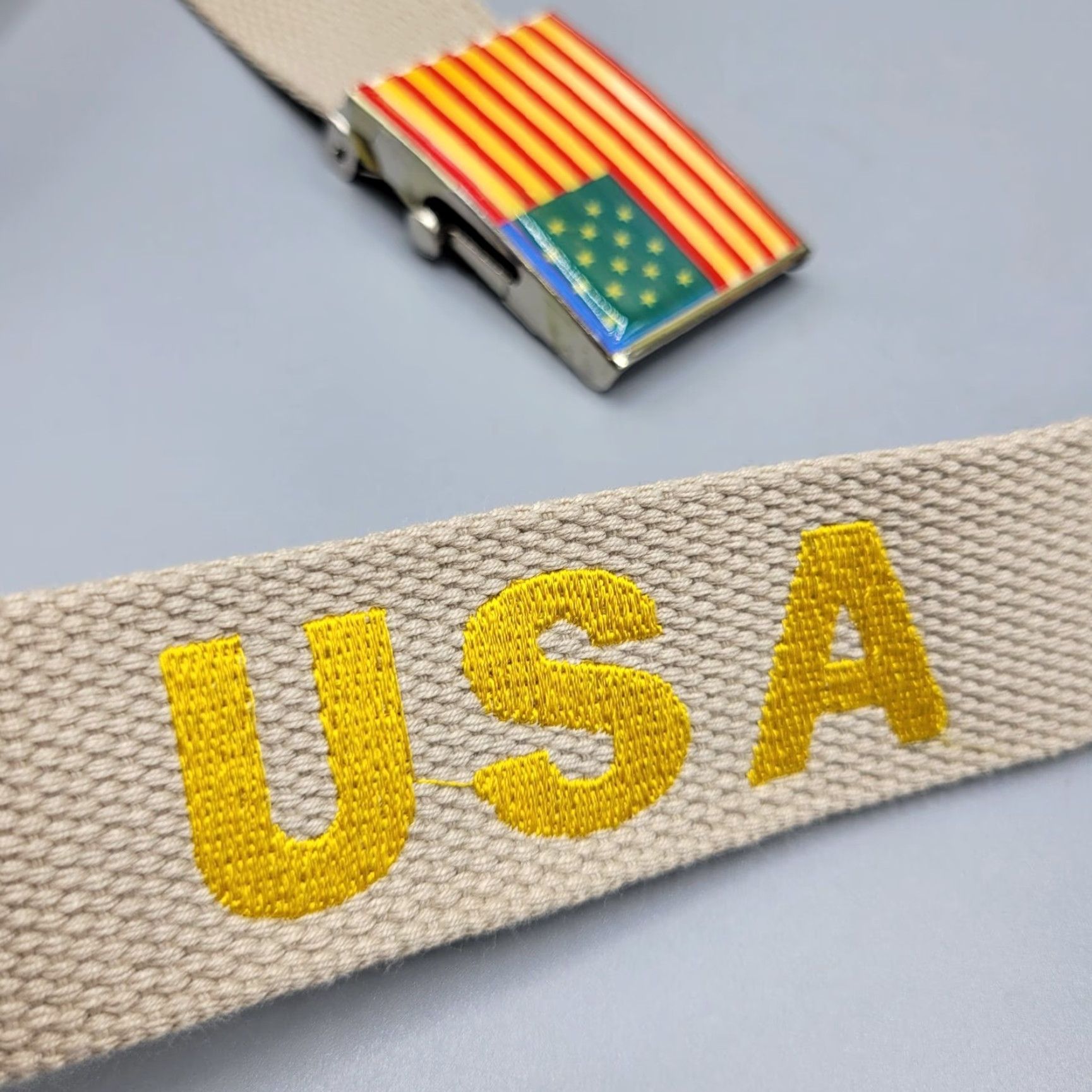 Vintage USA Flag Belt 42" Adjustable Canvas Metal Buckle Unisex Adults Beige Embroidered USA and Flag Size 42 - 4 Thumbnail