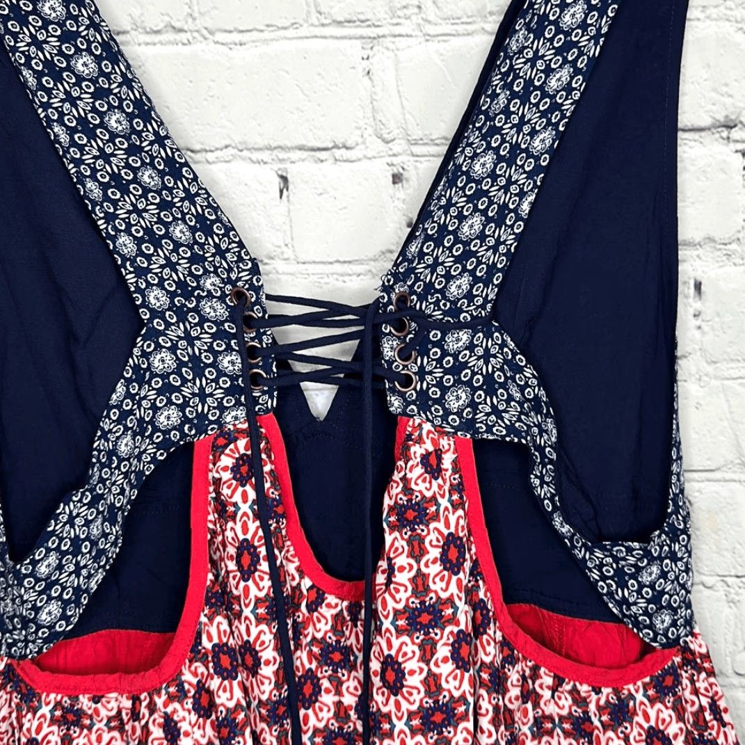 Lulus Lulu’s Women’s Red White Blue Sleeveless Summer Dress size Large Cut Out Rayon Size L / US 10 / IT 46 - 5 Thumbnail