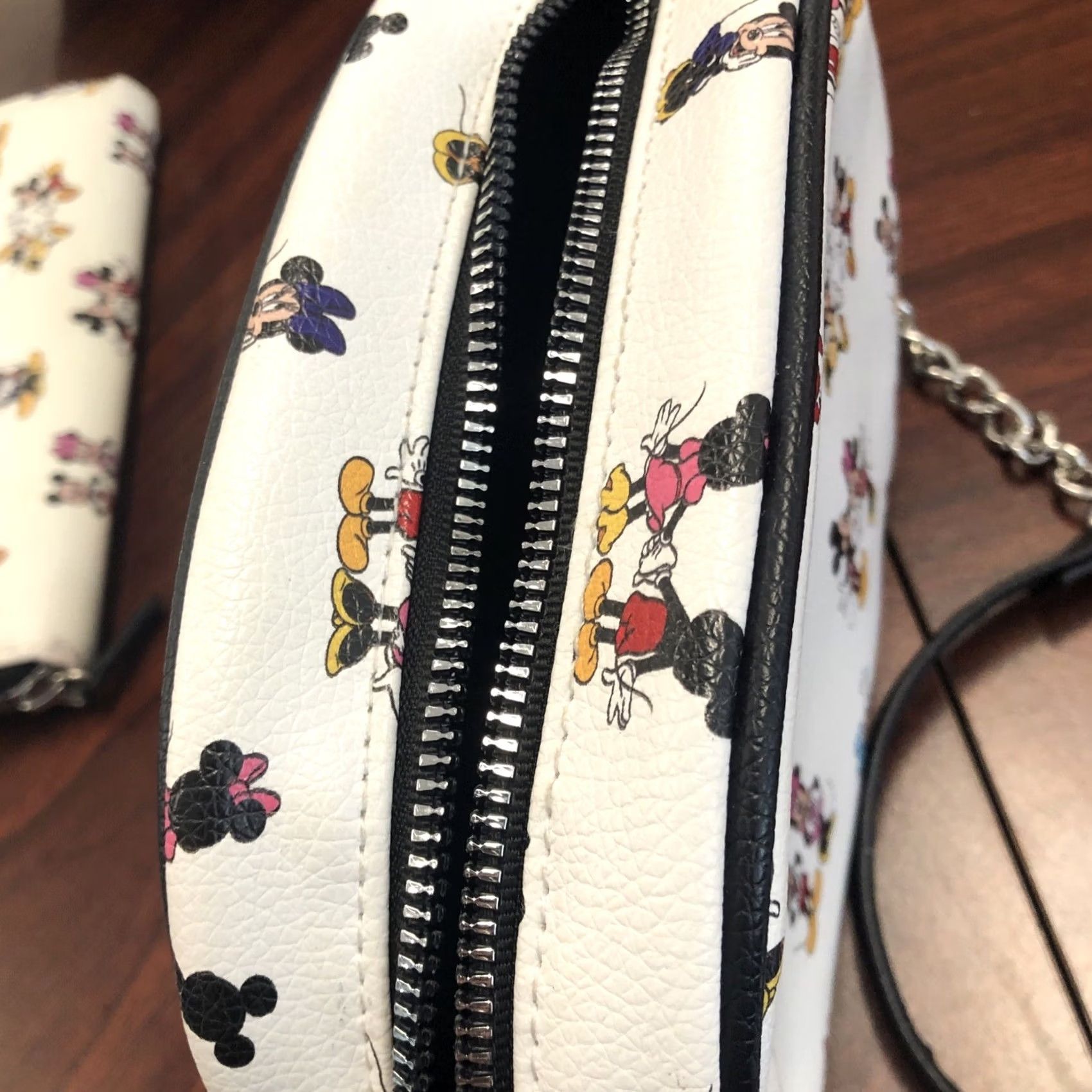 Disney Disney Wallet & Crossbody Purse Zip-Around Mickey Mouse Minnie Mouse White Womens Zip Closure Set Size ONE SIZE - 5 Thumbnail