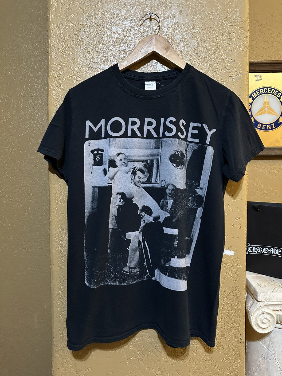 Morrissey 💈 y2k Morrissey Barber Shop tour tee medium Size US M / EU 48-50 / 2 - 1 Thumbnail